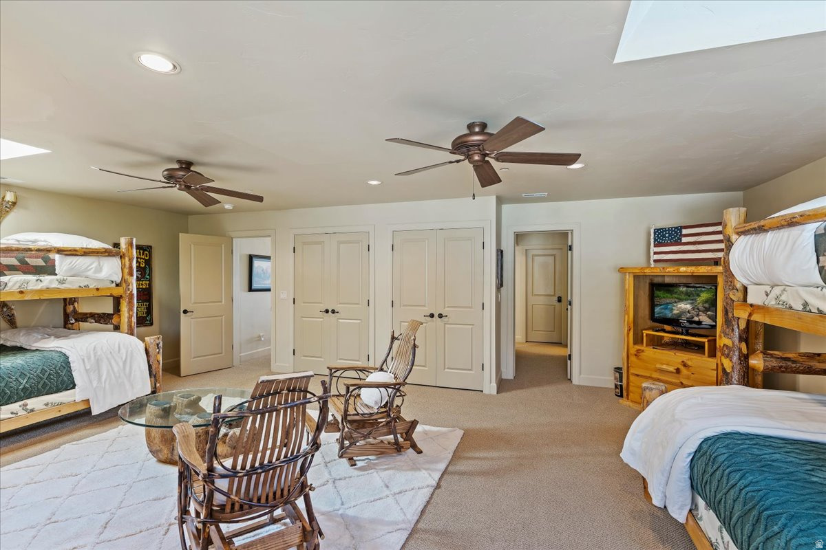TRAPPERS RIDGE - Residential