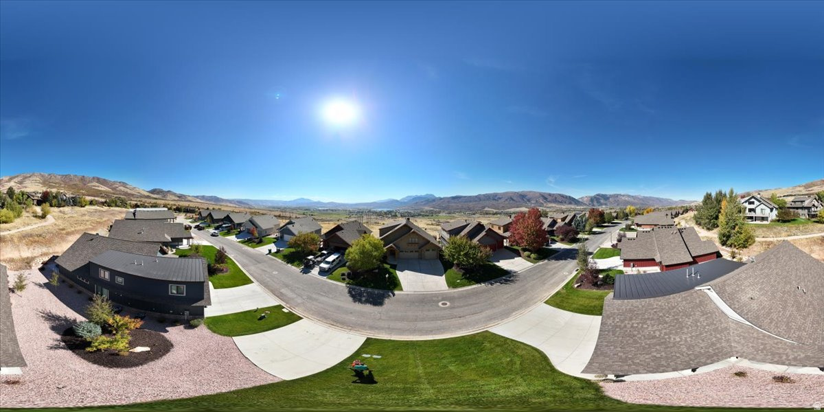 TRAPPERS RIDGE - Residential
