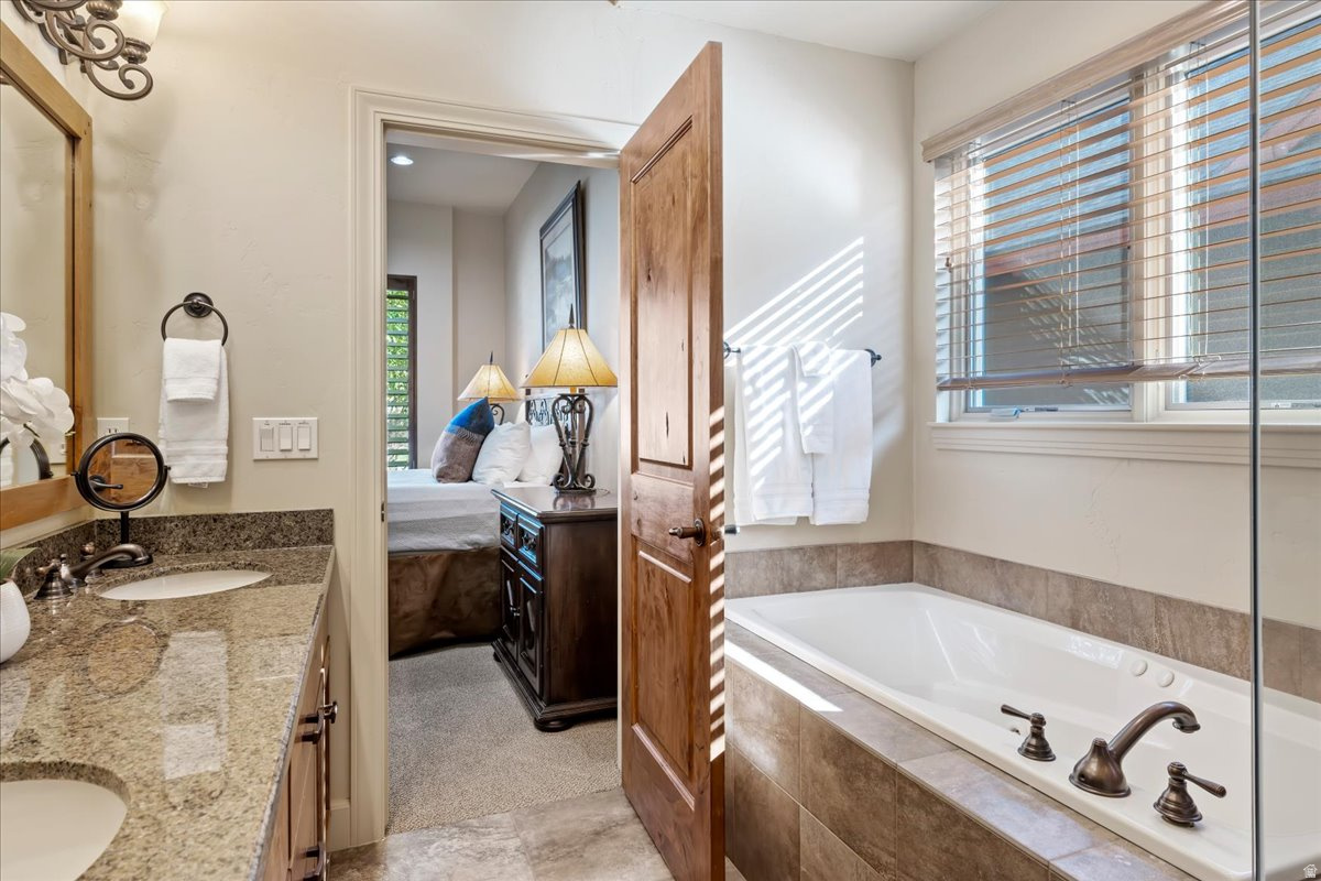 TRAPPERS RIDGE - Residential