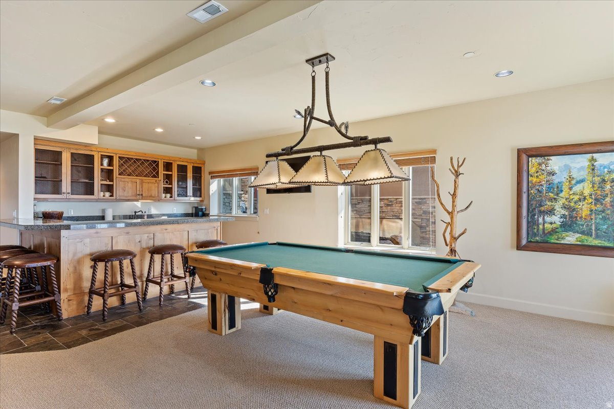 TRAPPERS RIDGE - Residential
