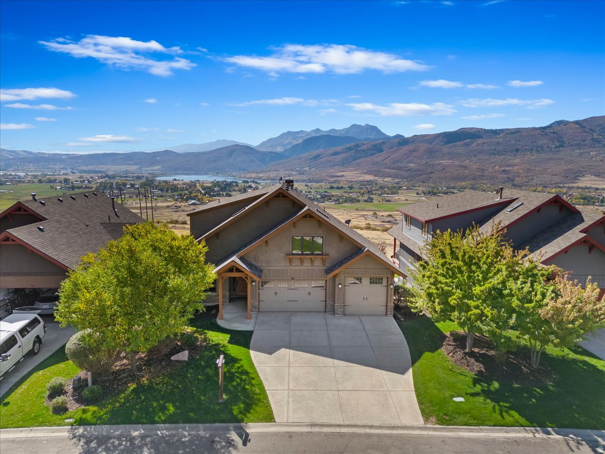 TRAPPERS RIDGE - Residential