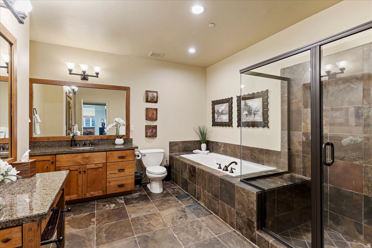 TRAPPERS RIDGE - Residential