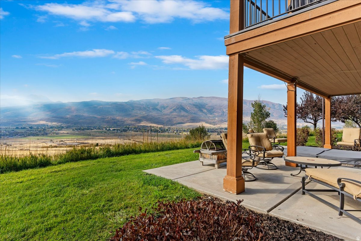 TRAPPERS RIDGE - Residential