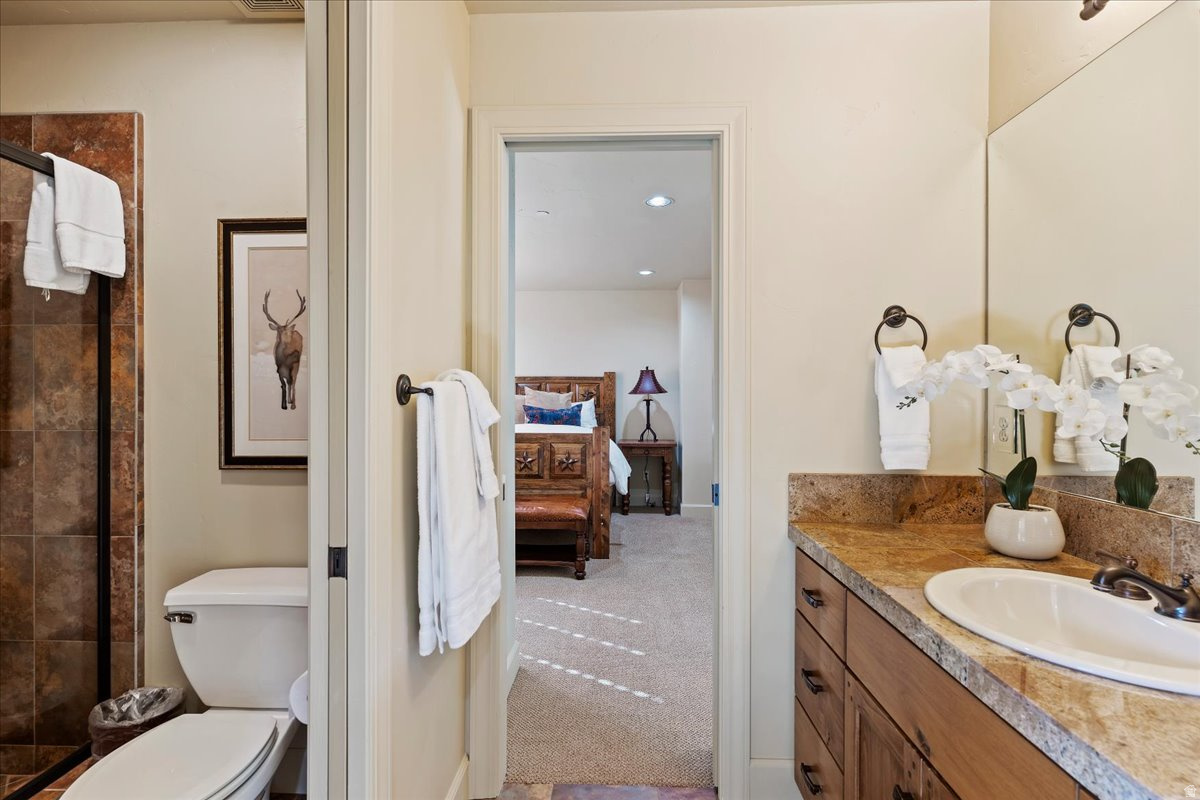 TRAPPERS RIDGE - Residential