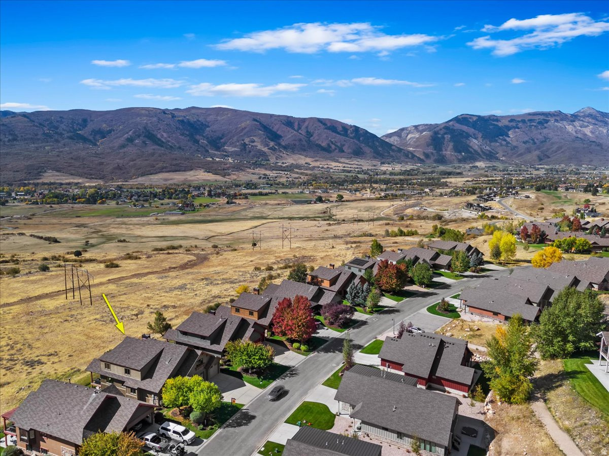 TRAPPERS RIDGE - Residential
