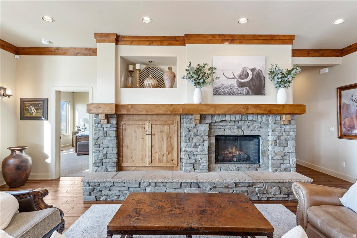 TRAPPERS RIDGE - Residential