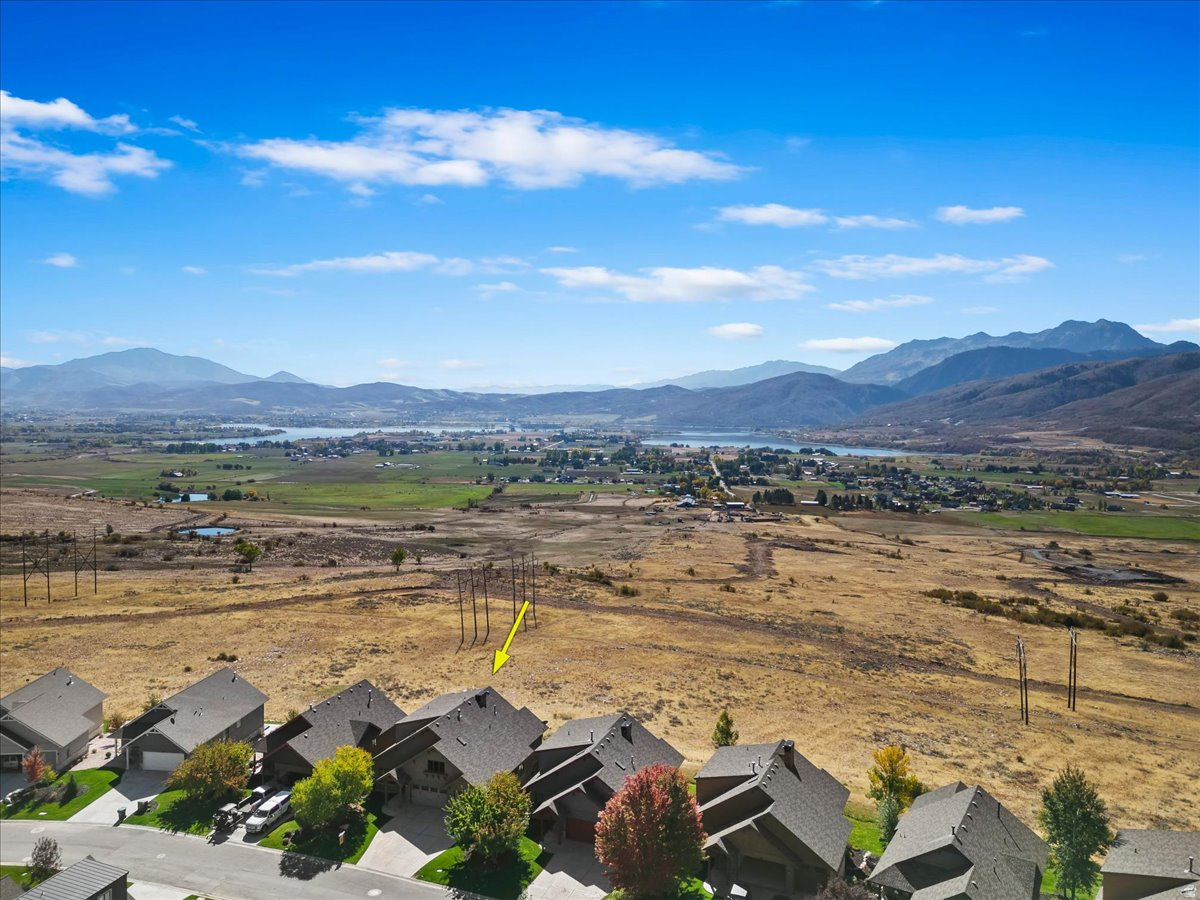 TRAPPERS RIDGE - Residential
