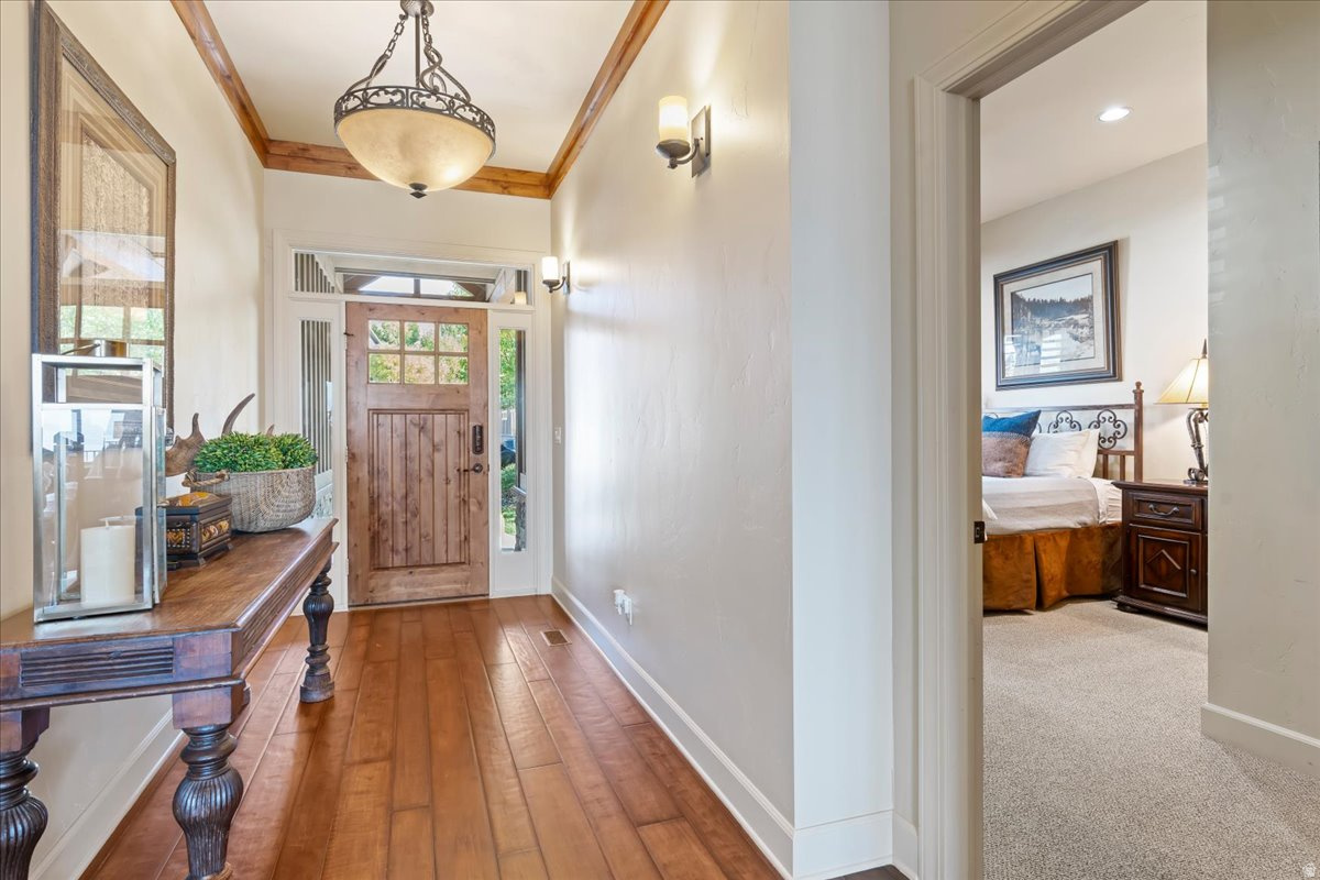 TRAPPERS RIDGE - Residential