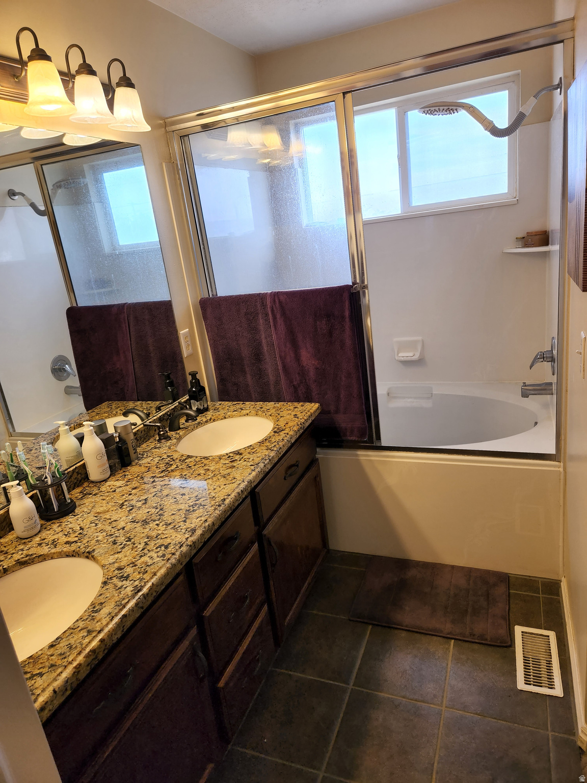 SANDY POINT - Residential