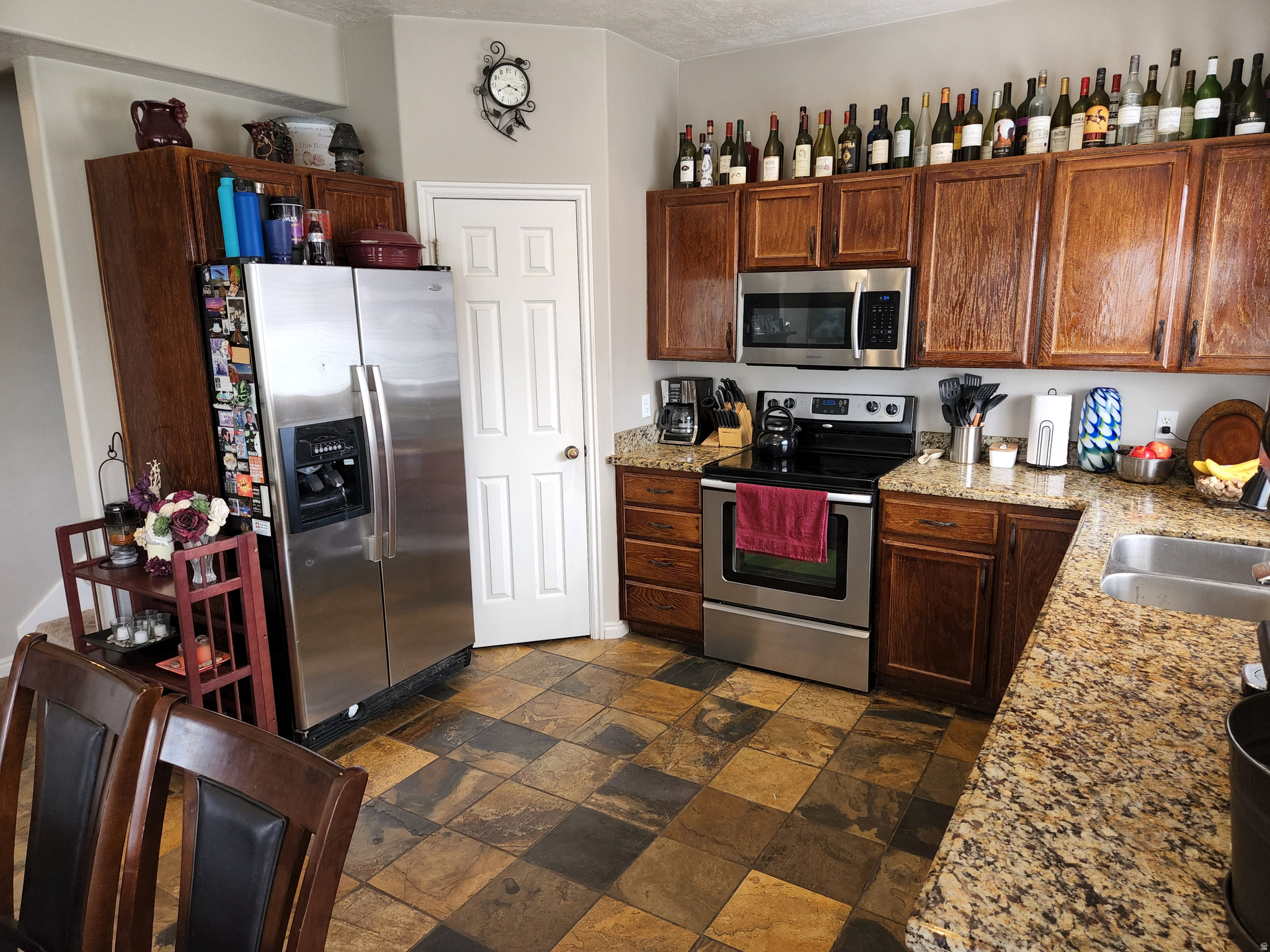 SANDY POINT - Residential