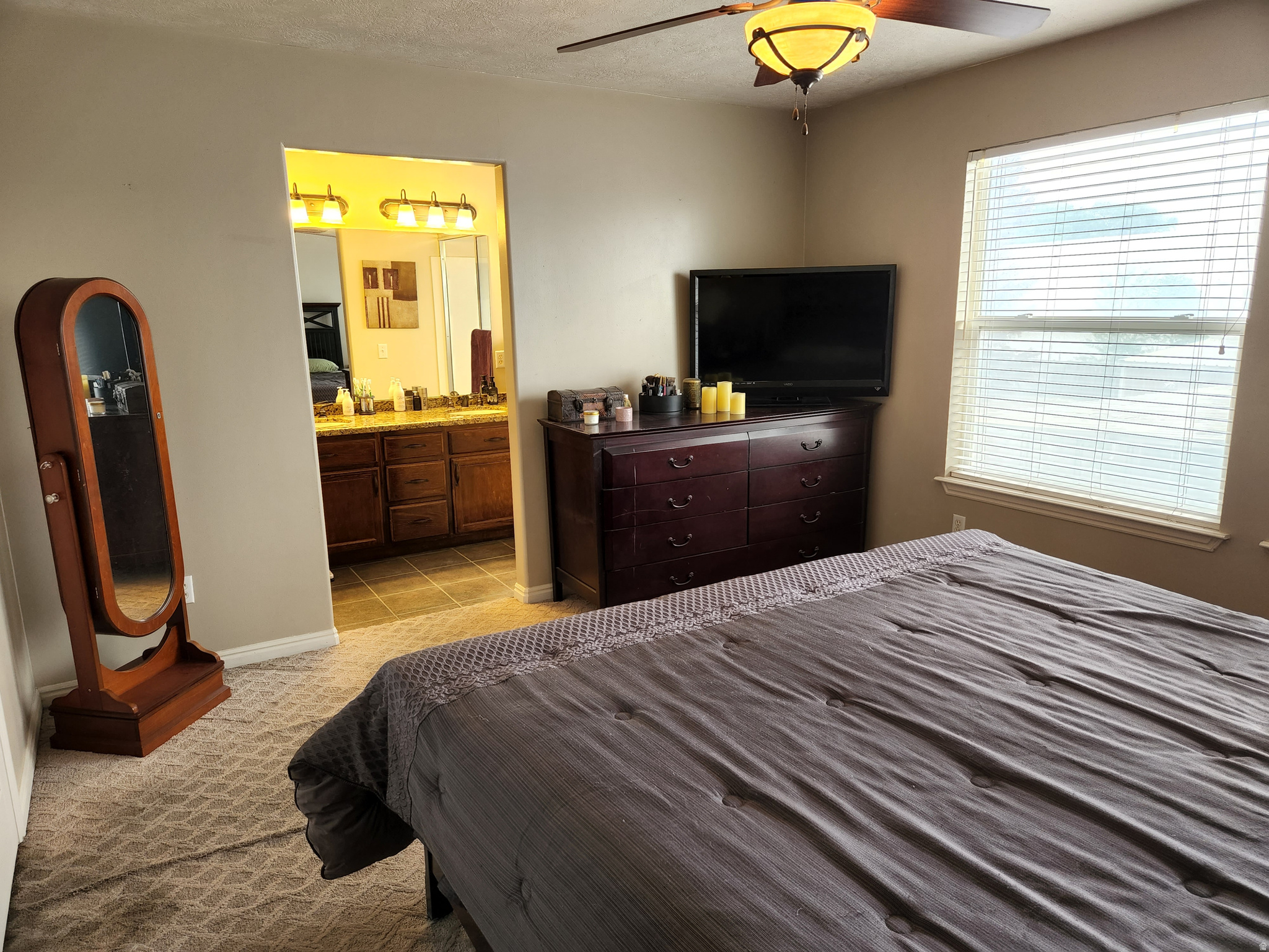SANDY POINT - Residential