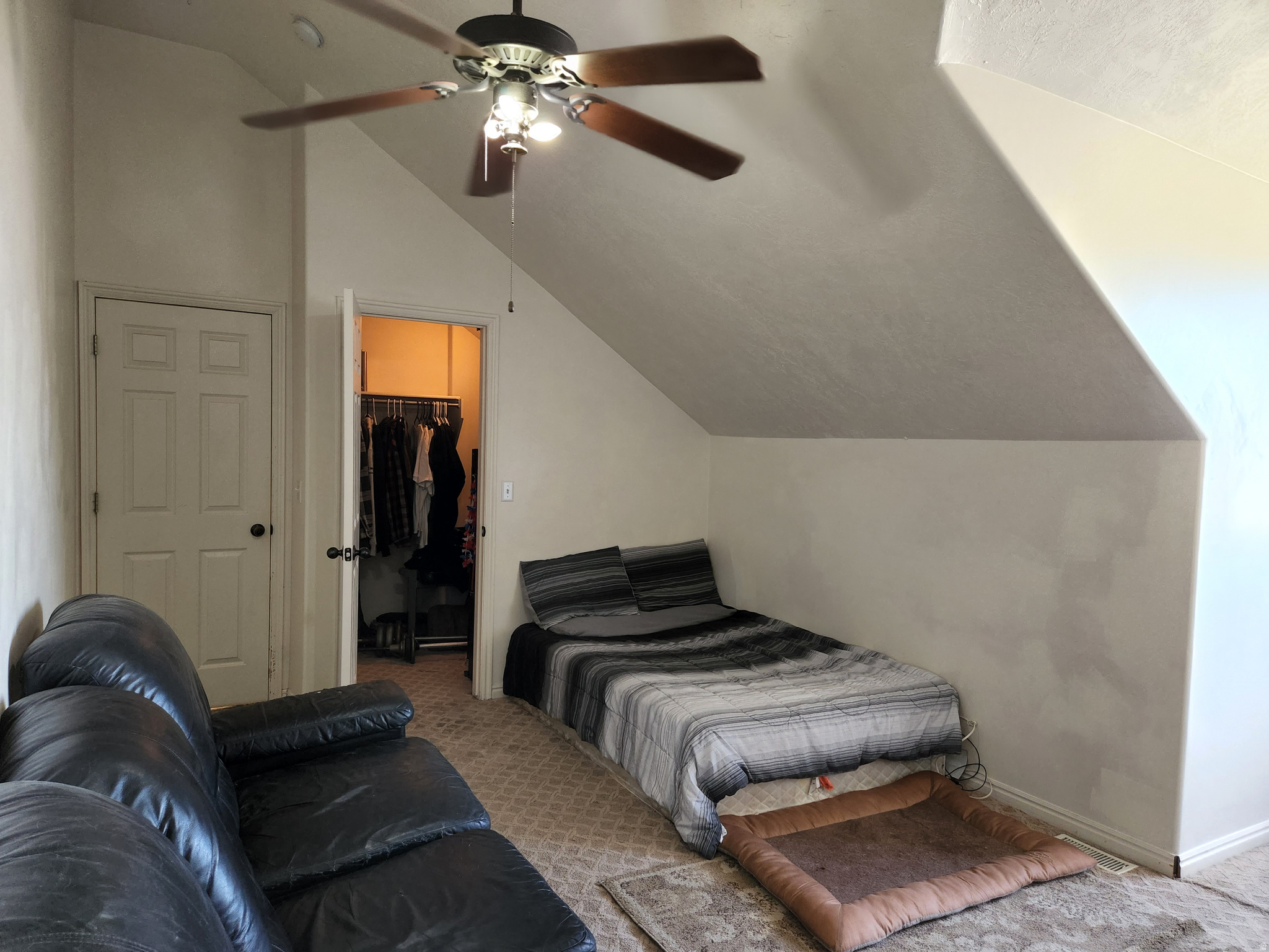 SANDY POINT - Residential