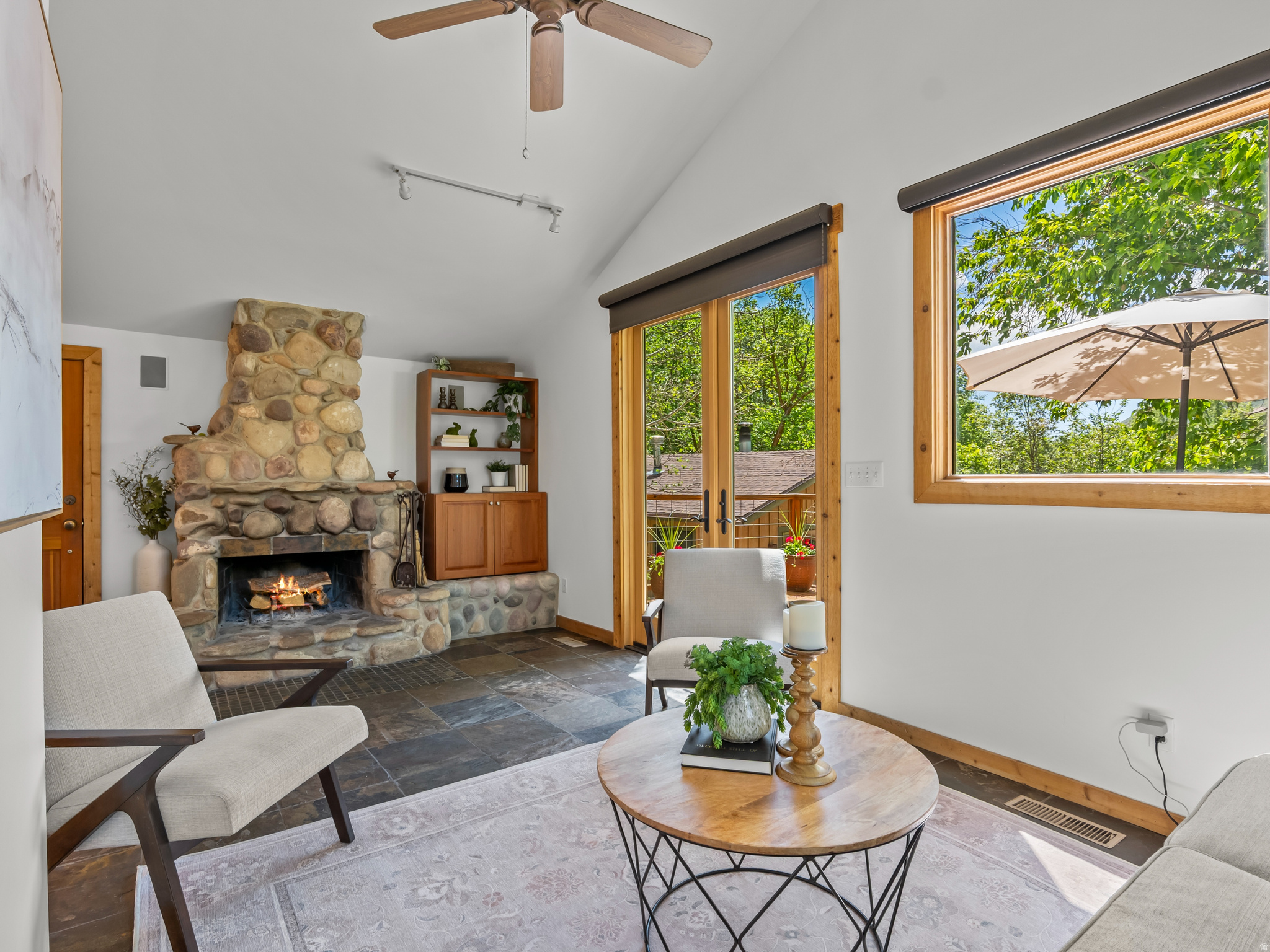 PIONEER - Residential