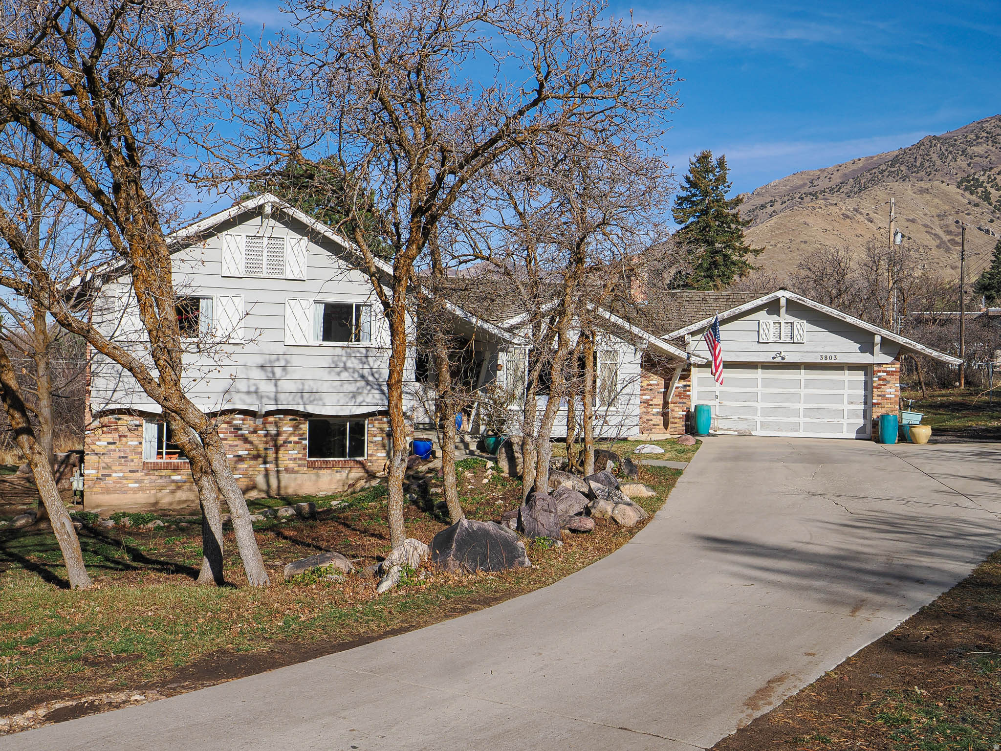 MOUNT OLYMPUS ACRES - Residential