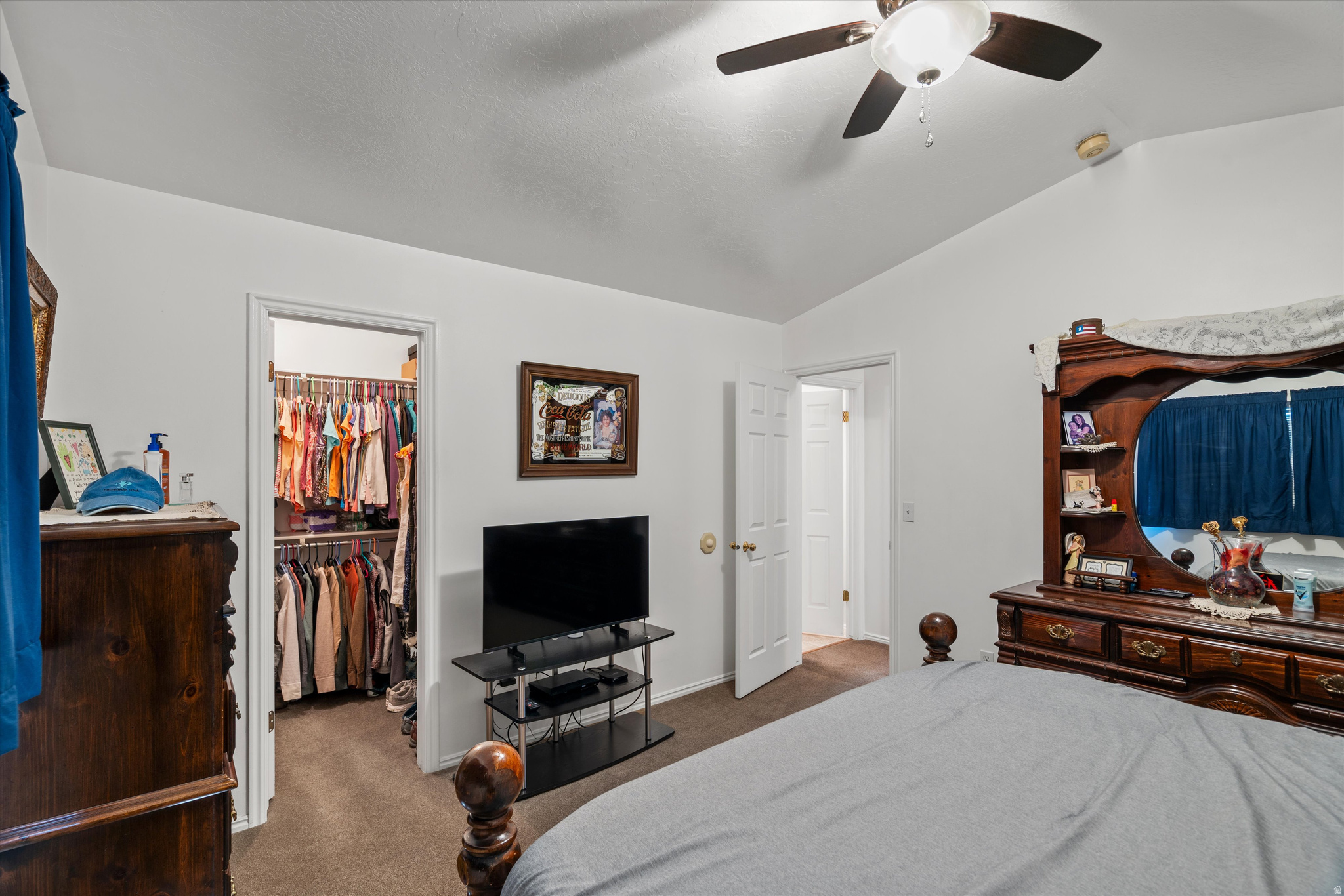 COUNTRY LANE - Residential