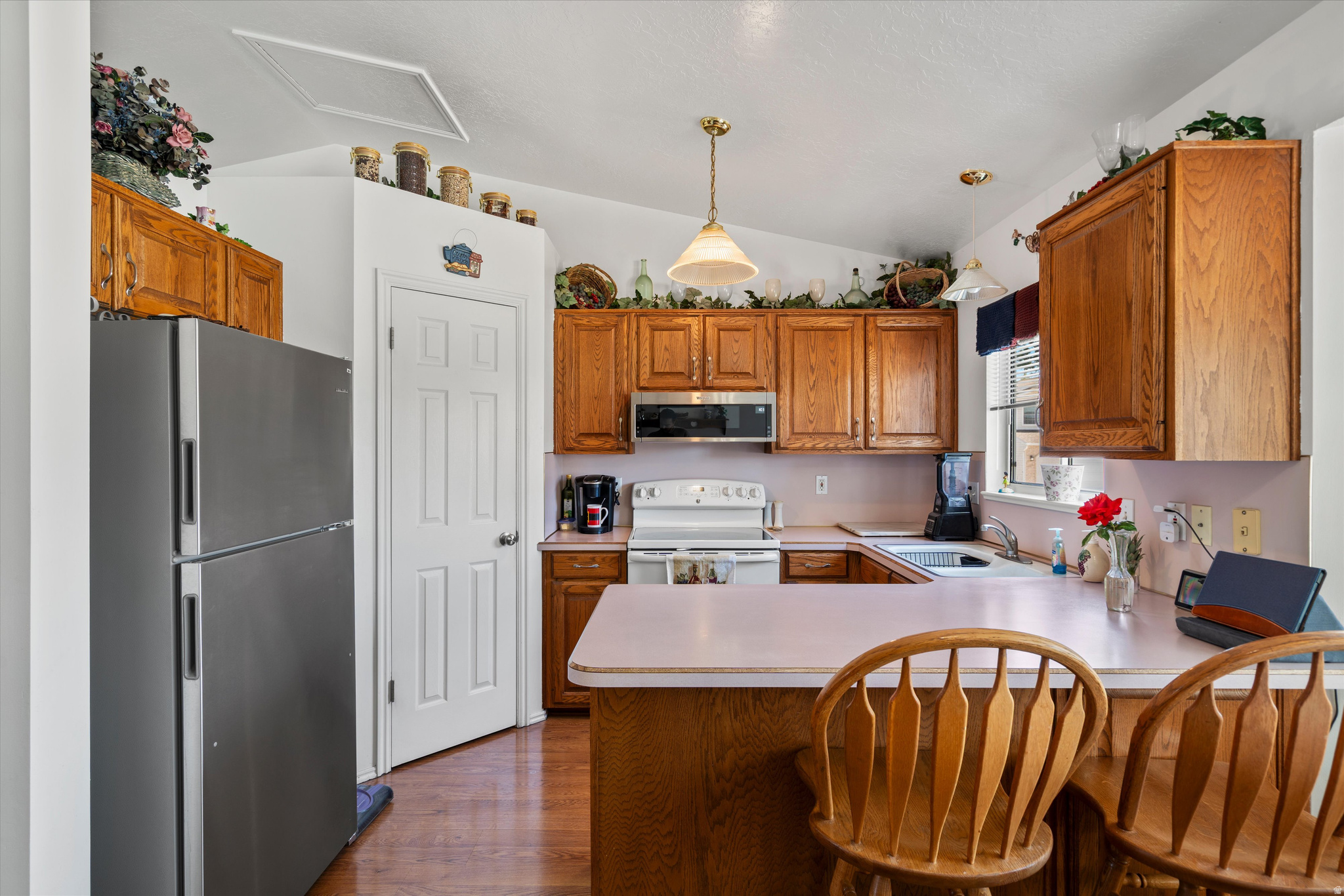 COUNTRY LANE - Residential