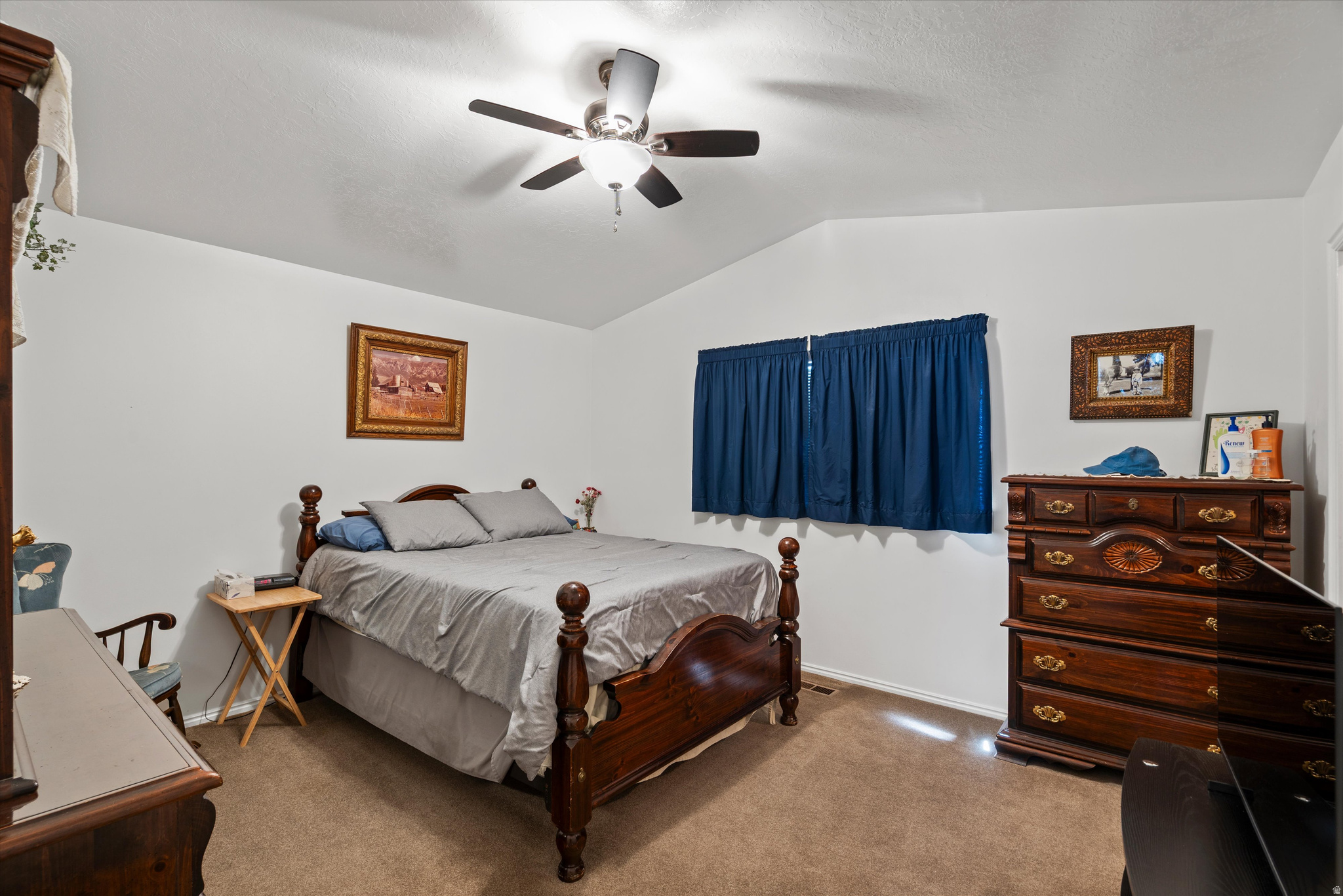 COUNTRY LANE - Residential