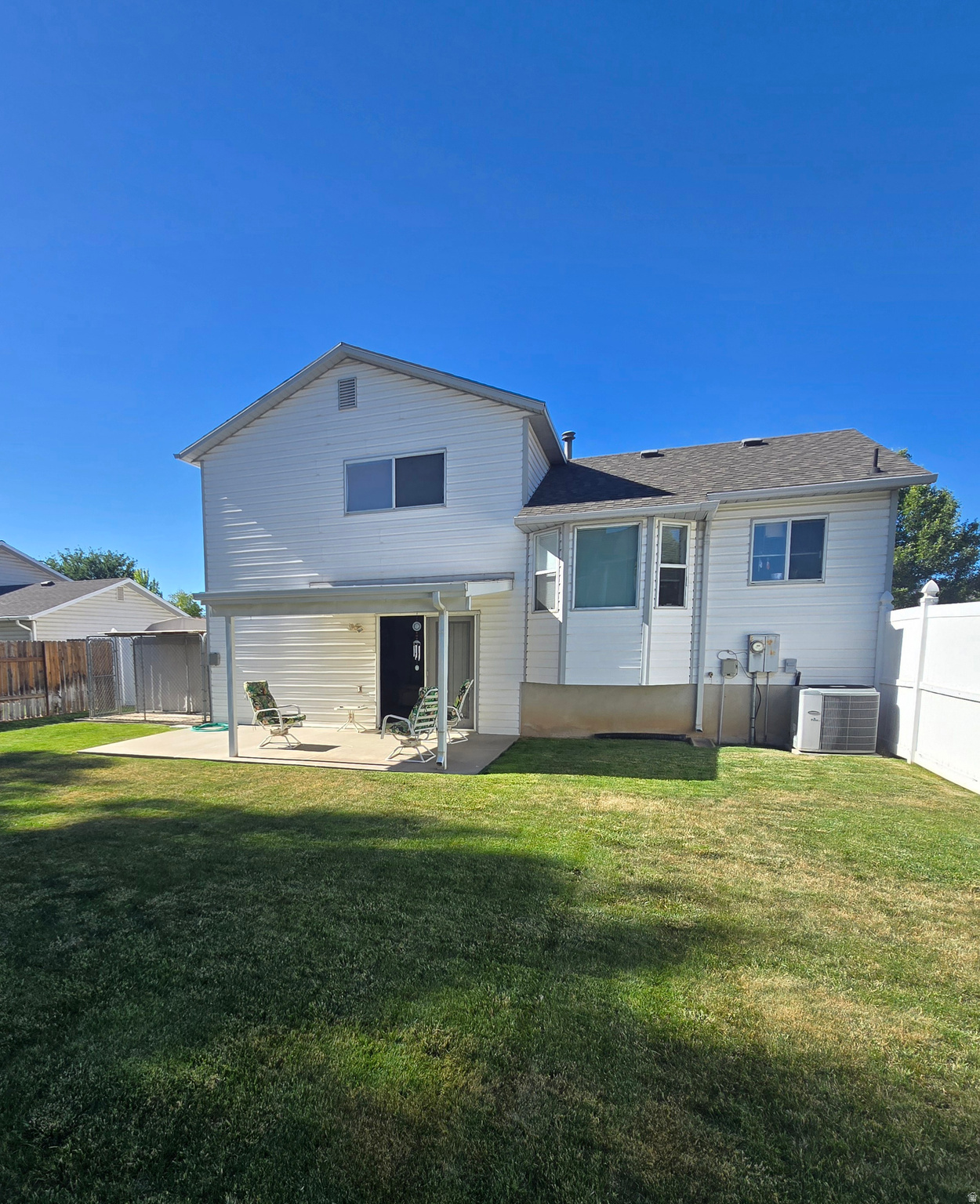 COUNTRY LANE - Residential