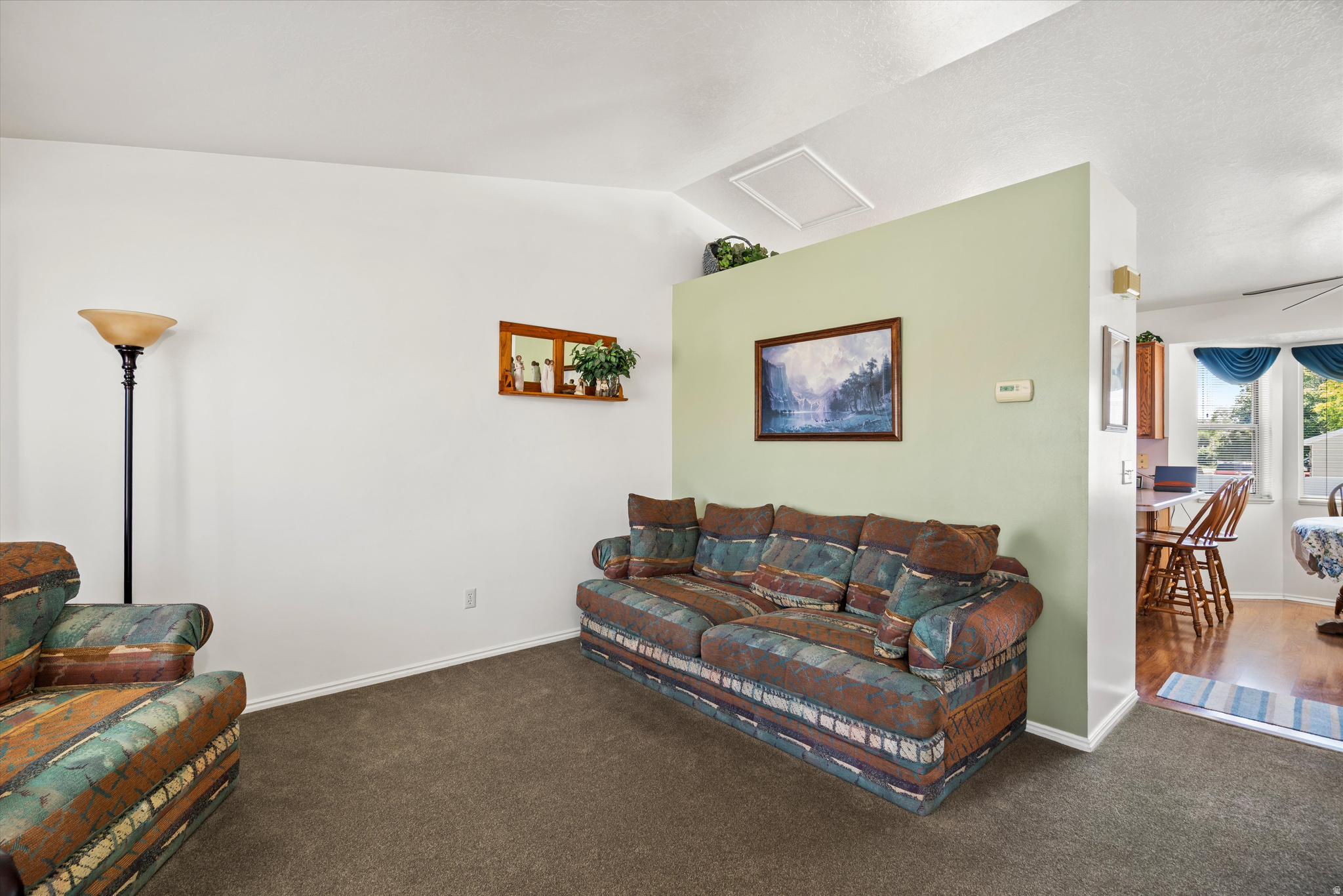 COUNTRY LANE - Residential