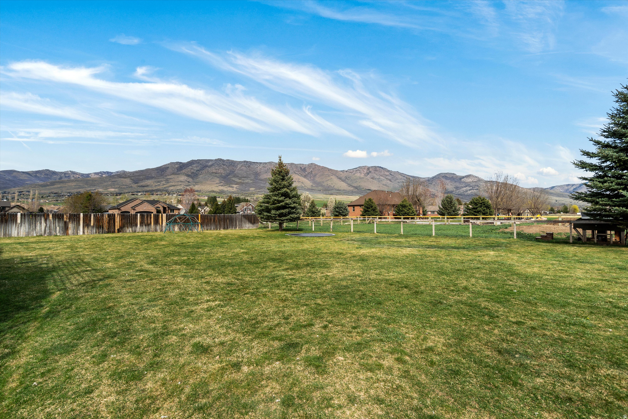 EDEN ACRES - Residential