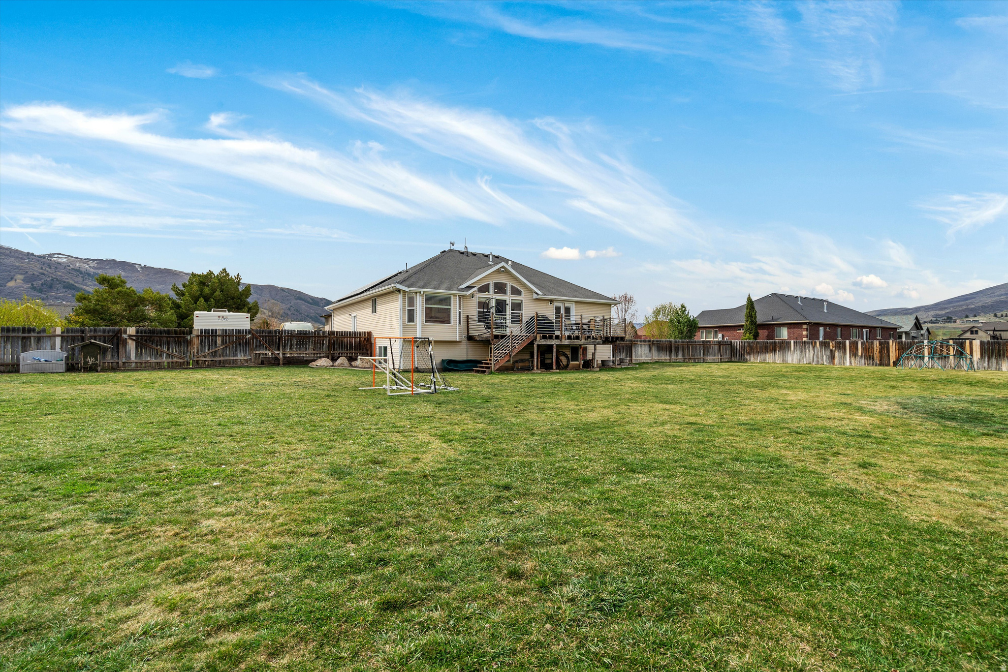 EDEN ACRES - Residential