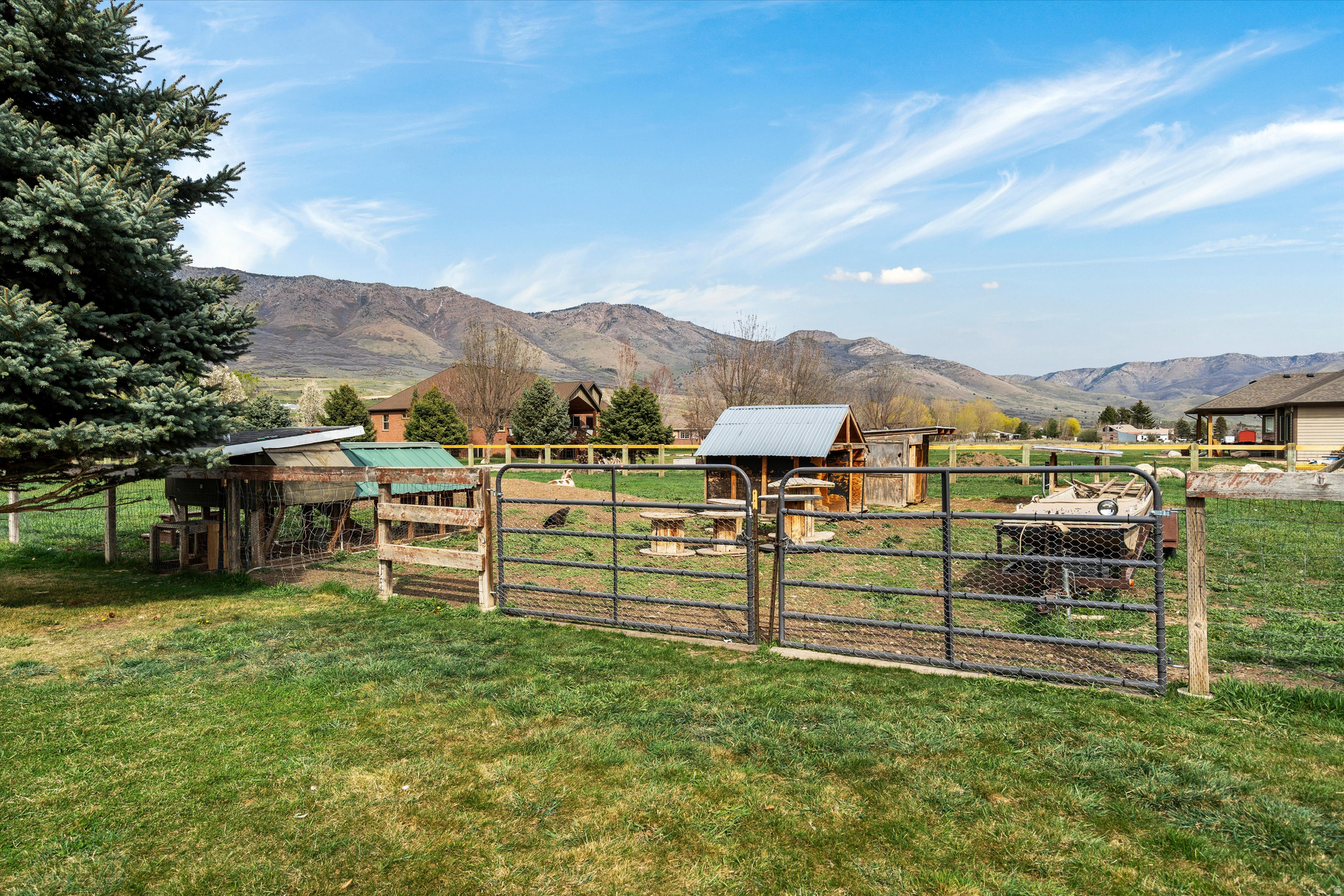 EDEN ACRES - Residential