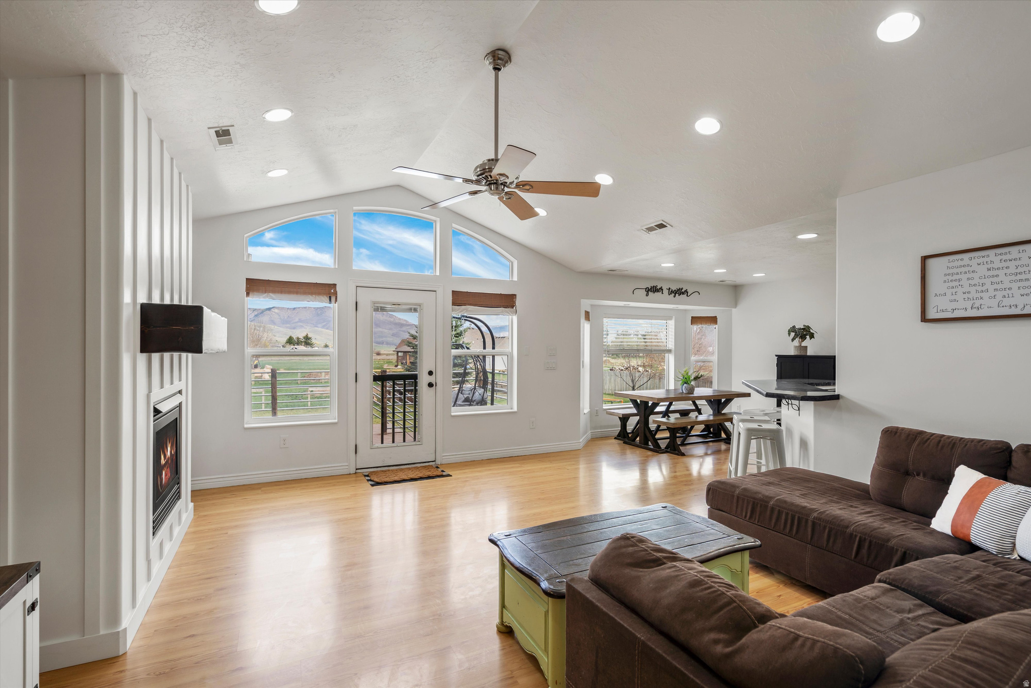 EDEN ACRES - Residential