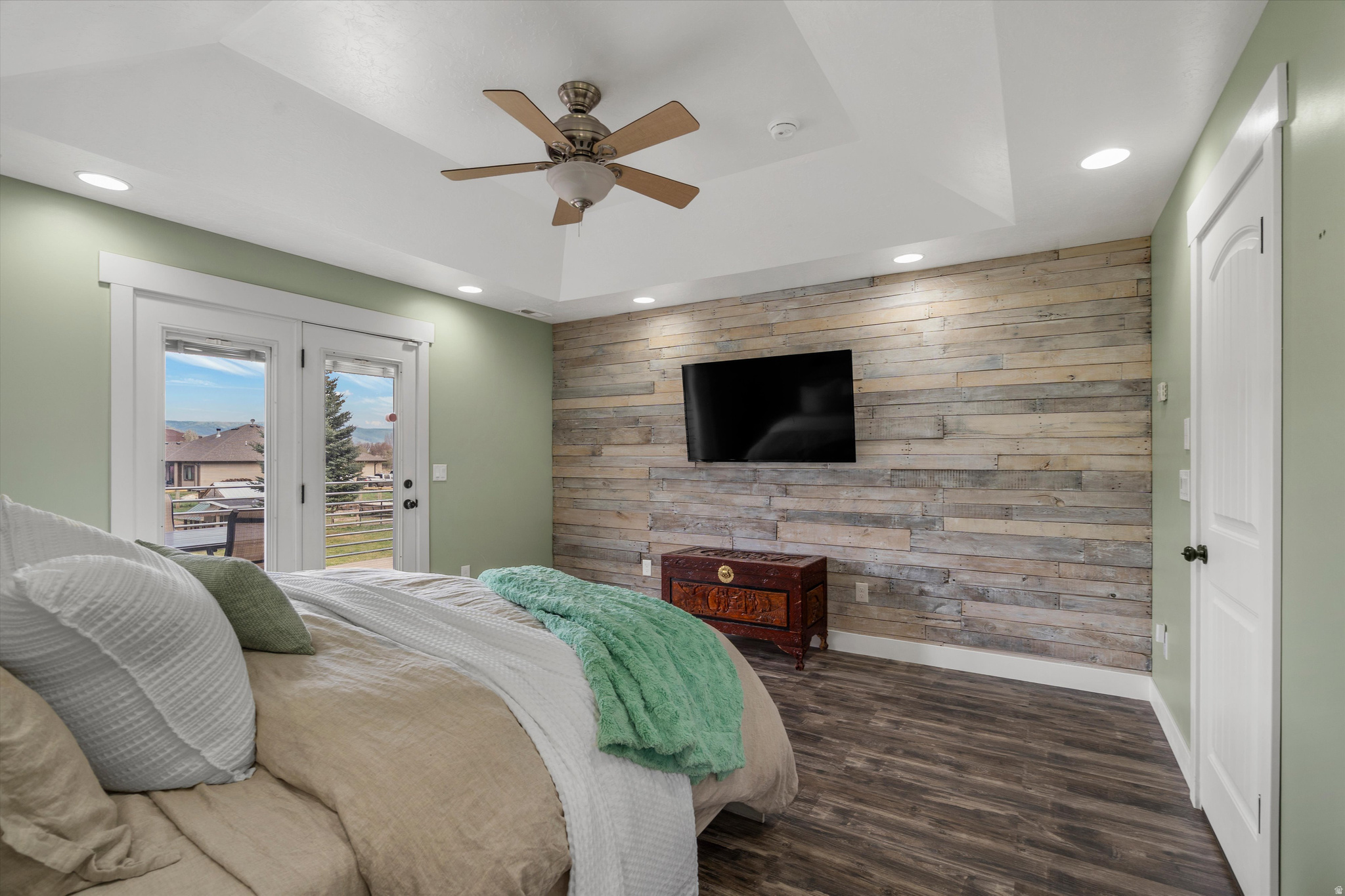 EDEN ACRES - Residential