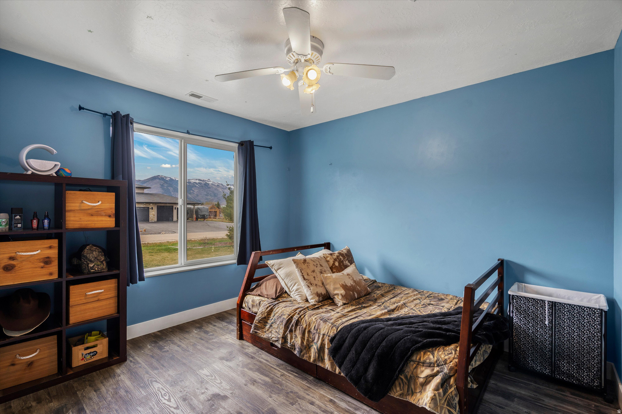 EDEN ACRES - Residential