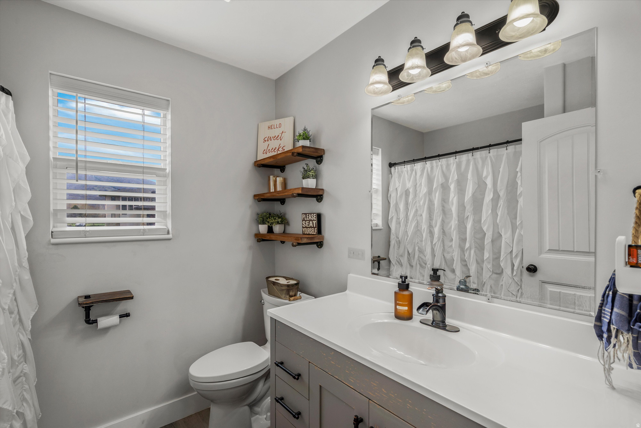EDEN ACRES - Residential