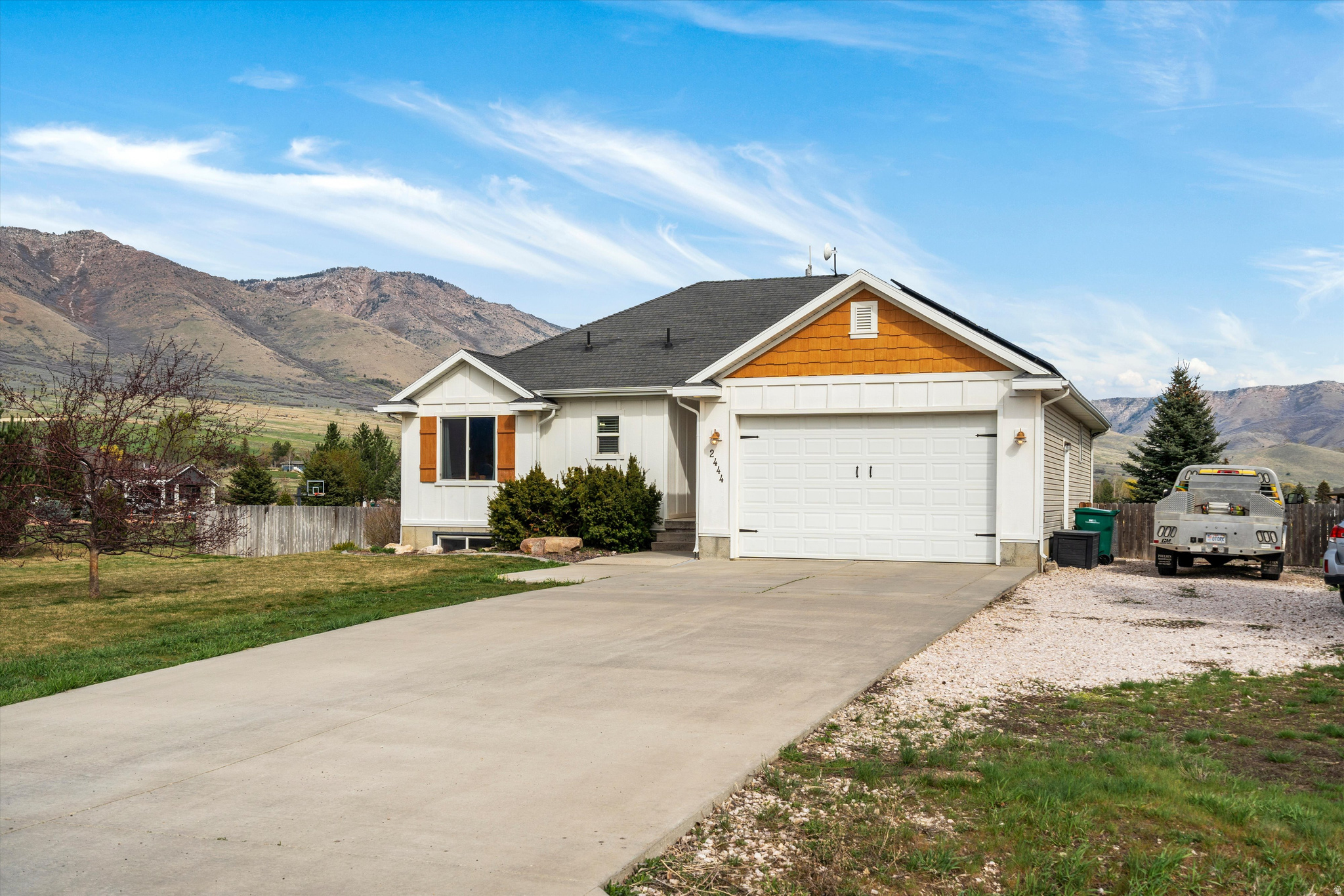 EDEN ACRES - Residential