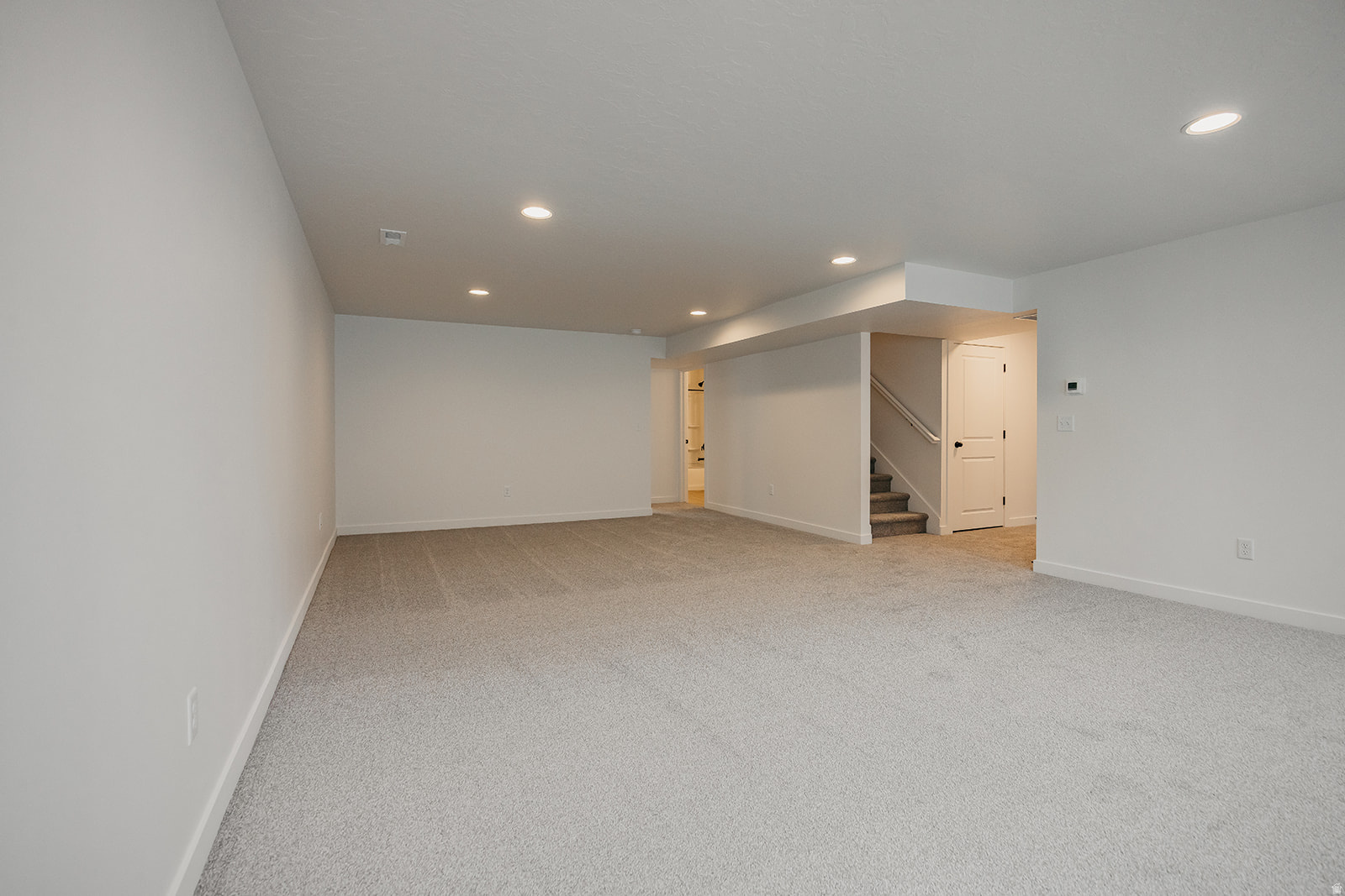 RIVERSIDE ESTATES - Residential