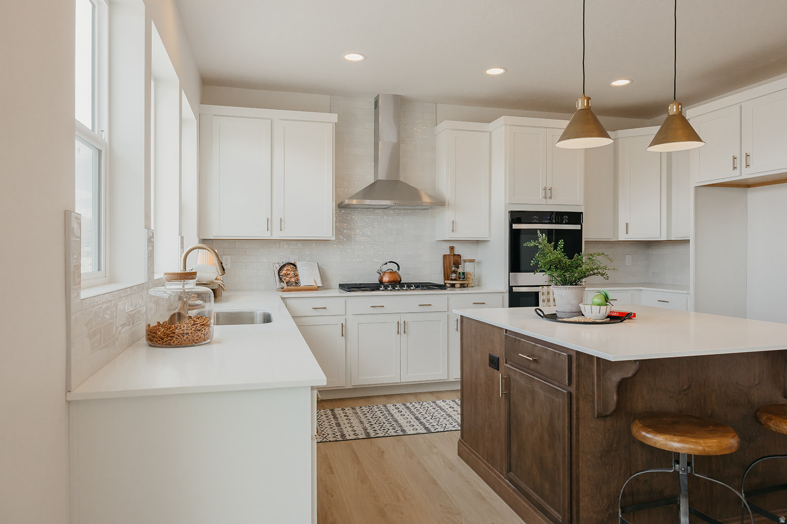 RIVERSIDE ESTATES - Residential
