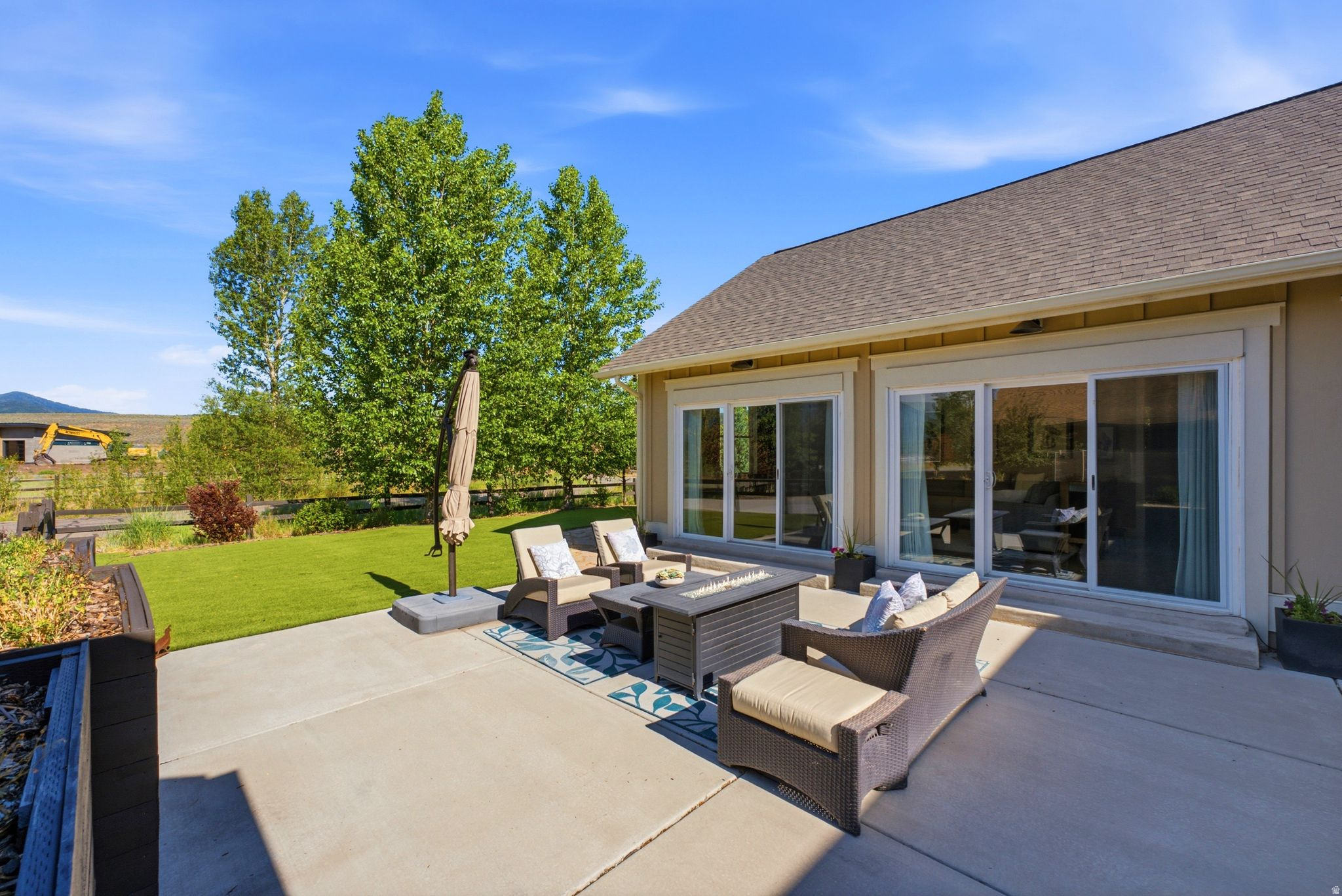 EAST CREEK RANCH - Residential