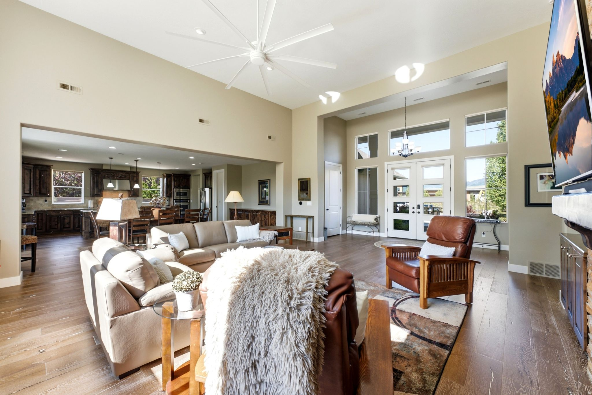 EAST CREEK RANCH - Residential