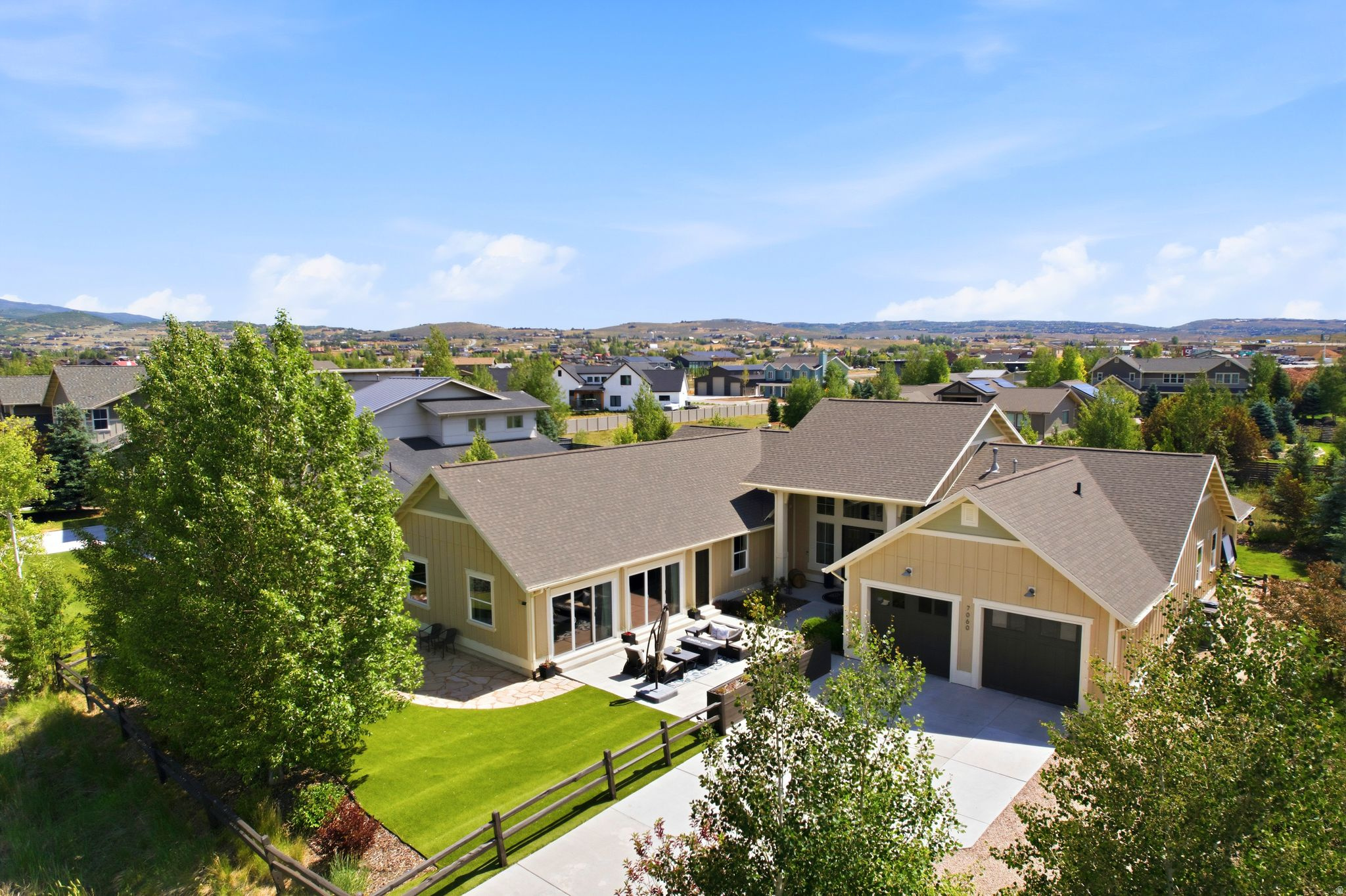 EAST CREEK RANCH - Residential