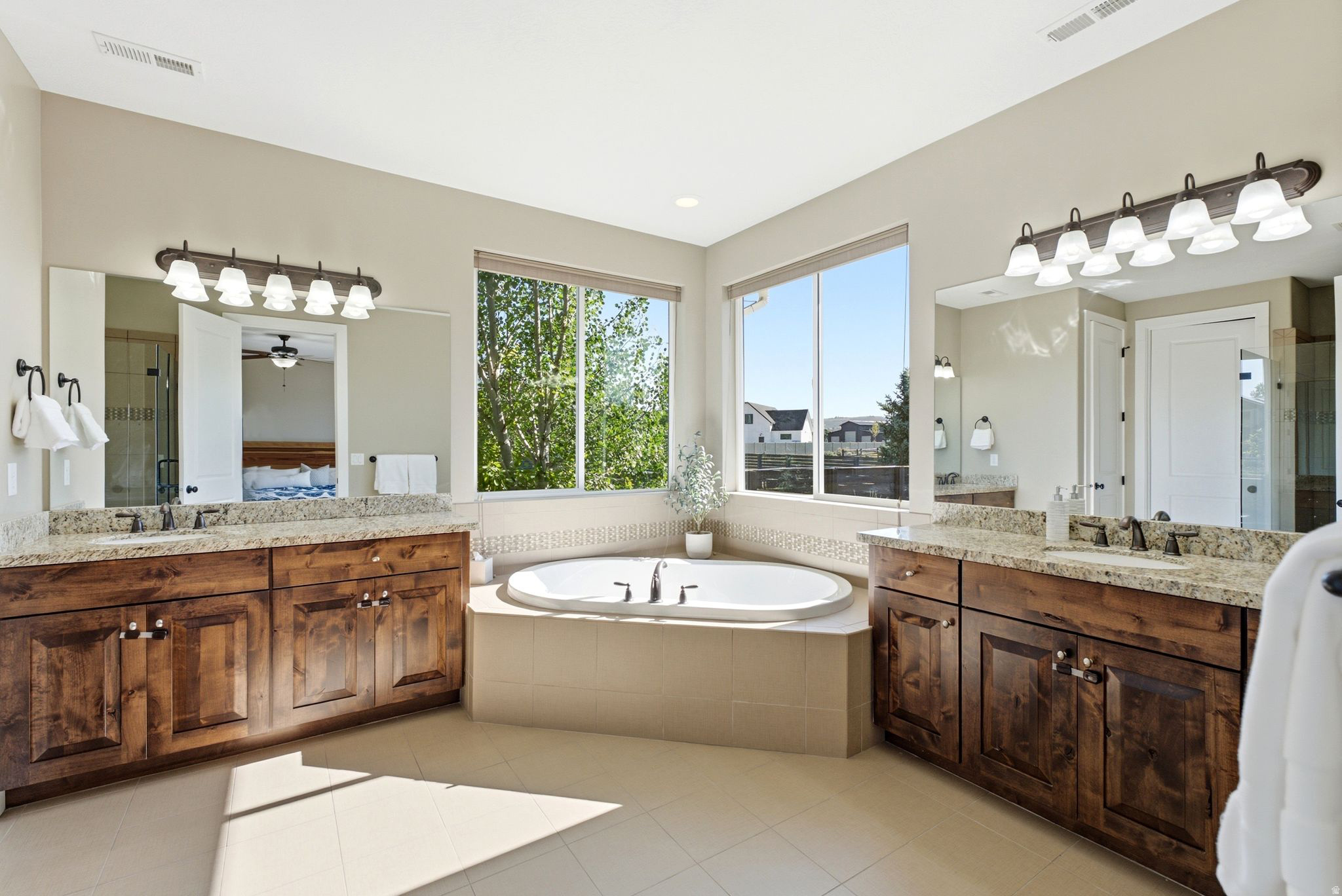 EAST CREEK RANCH - Residential