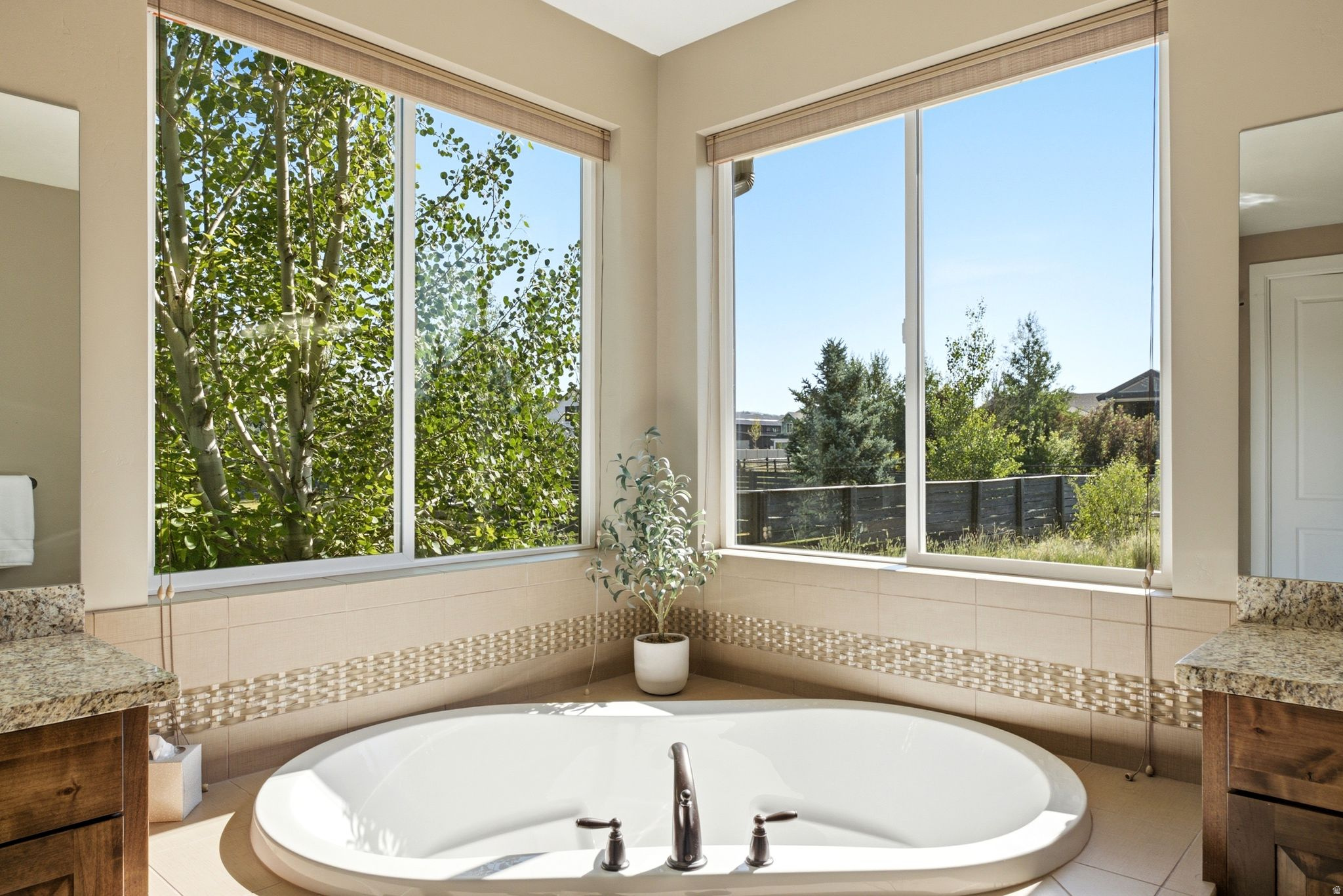 EAST CREEK RANCH - Residential
