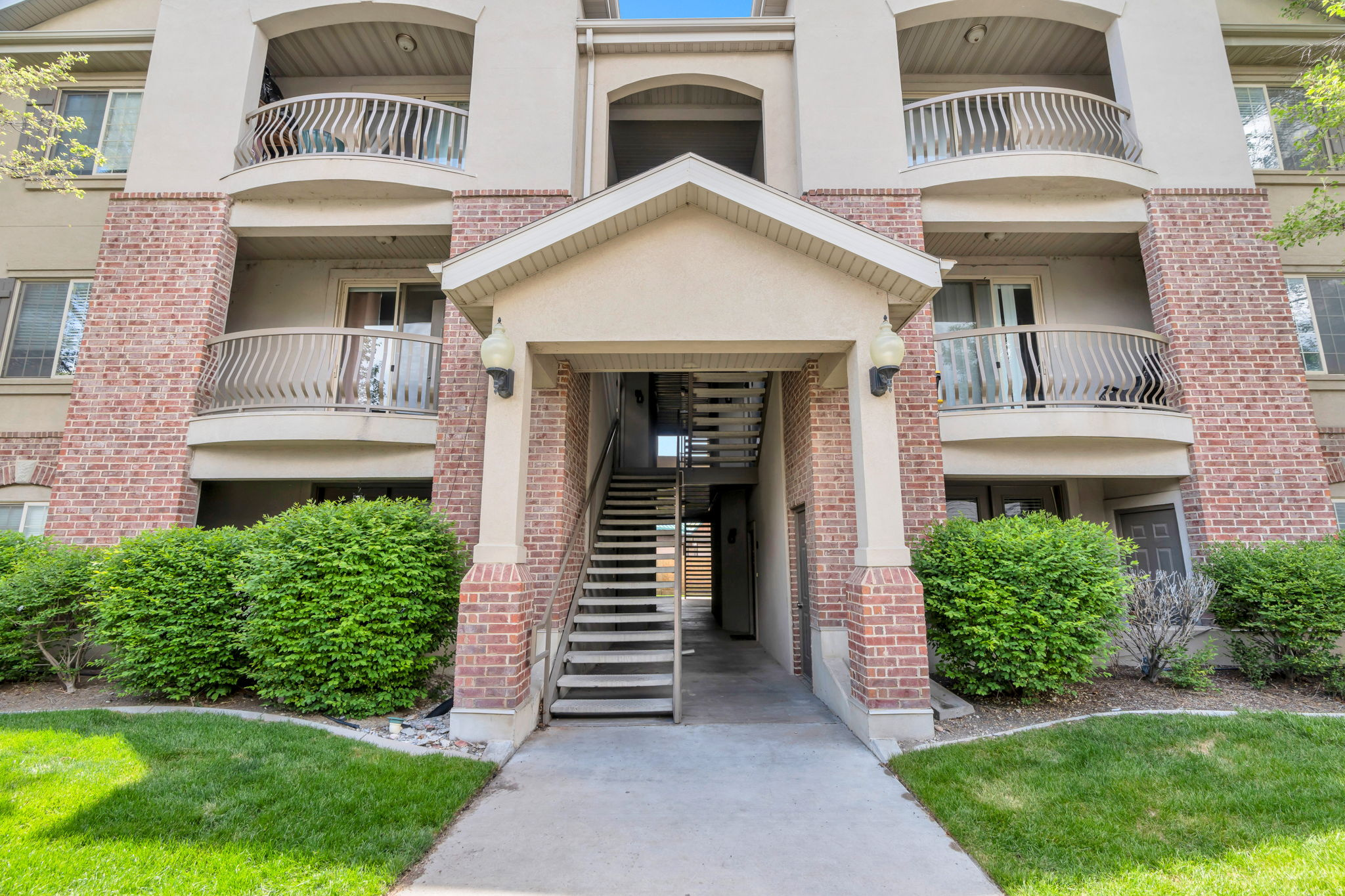 Incredible deal on this centrally located condo in the heart of Pleasant Grove. This main floor condo with no stairs is a steal at this price. NEW FURNACE, AC, and WATER HEATER in 2025. This will give buyers a ton of peace of mind that the big ticket items have already been taken care of.  Situated right off Pleasant Grove Blvd, this main-floor unit offers true single-level living with zero stairs-making access simple and convenient. The layout is functional and comfortable, providing a great opportunity for a first-time buyer, downsizer, or investor. The home is clean, livable, and ready for someone to make it their own. Hard-to-beat location with easy access to shopping, dining, and commuting routes. A solid option for those looking to get into the market at an approachable price point. Priced just right for a quick sale.
