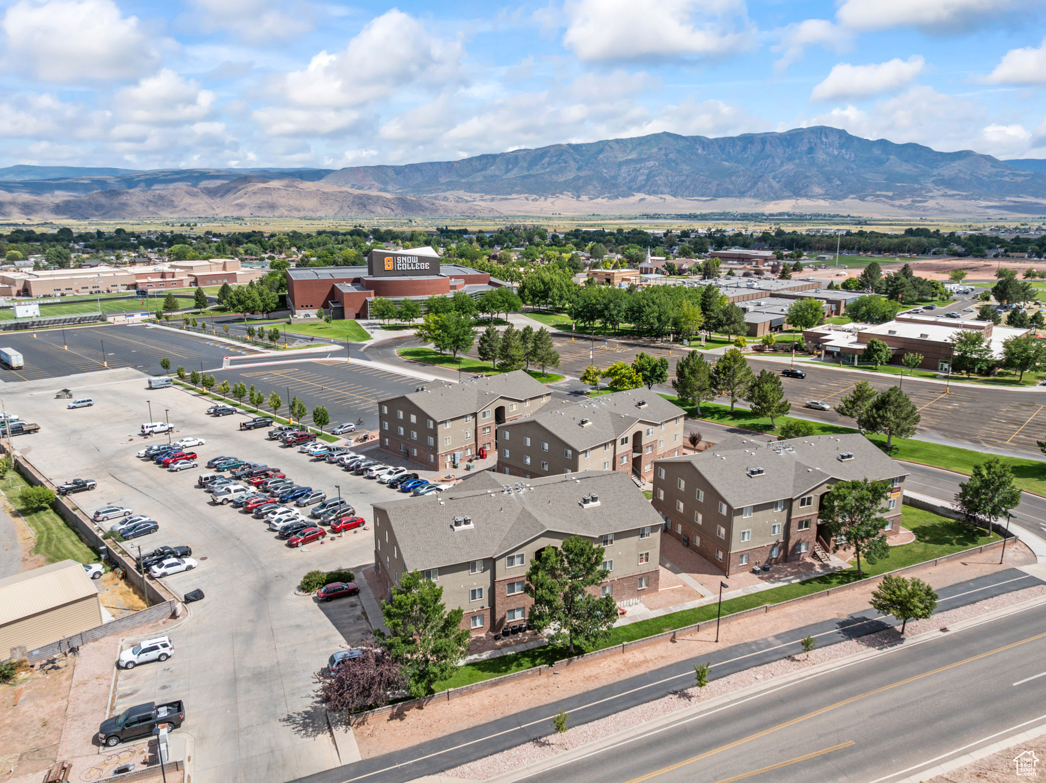 WILLOW CREEK - Residential
