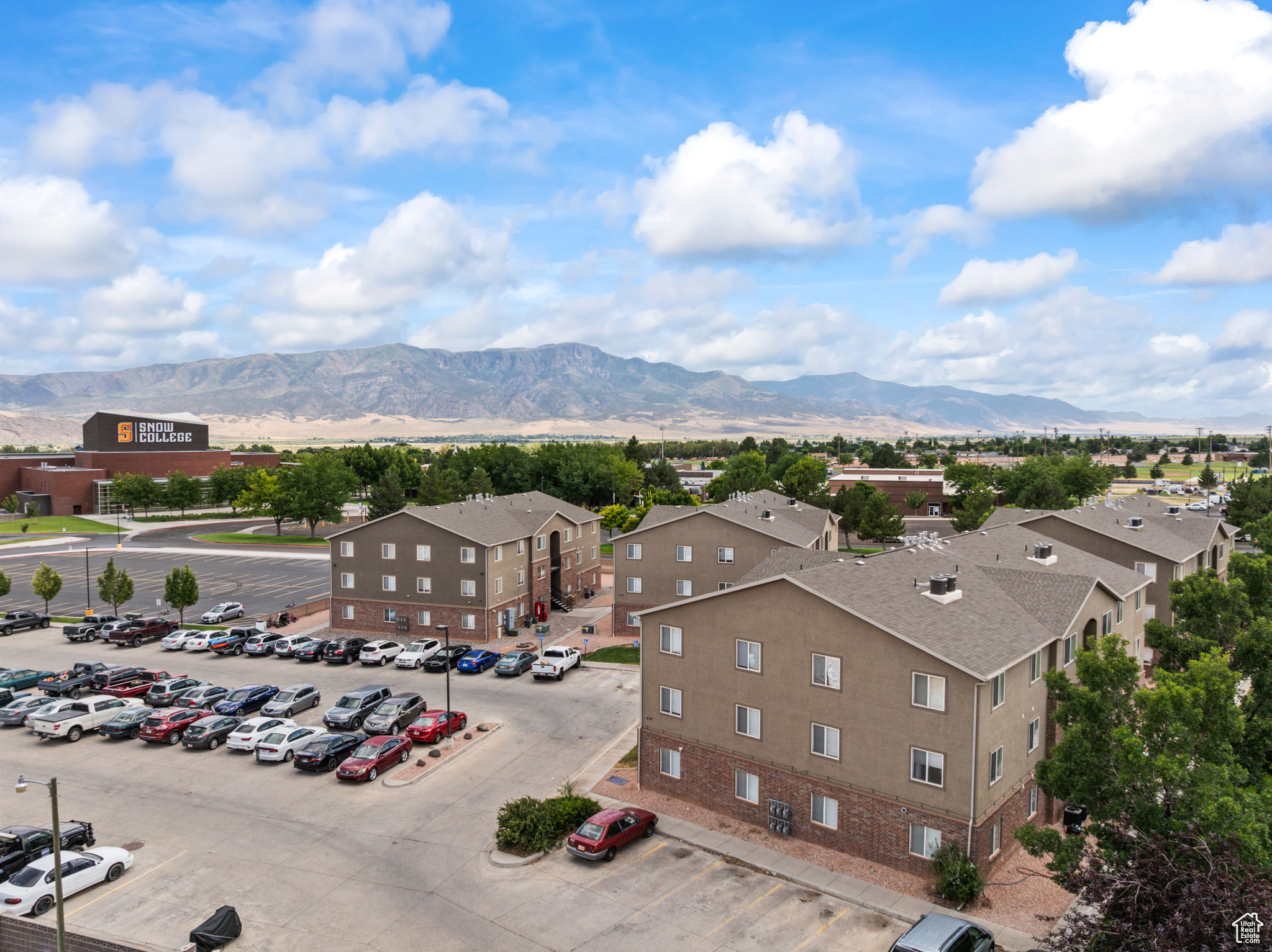 WILLOW CREEK - Residential