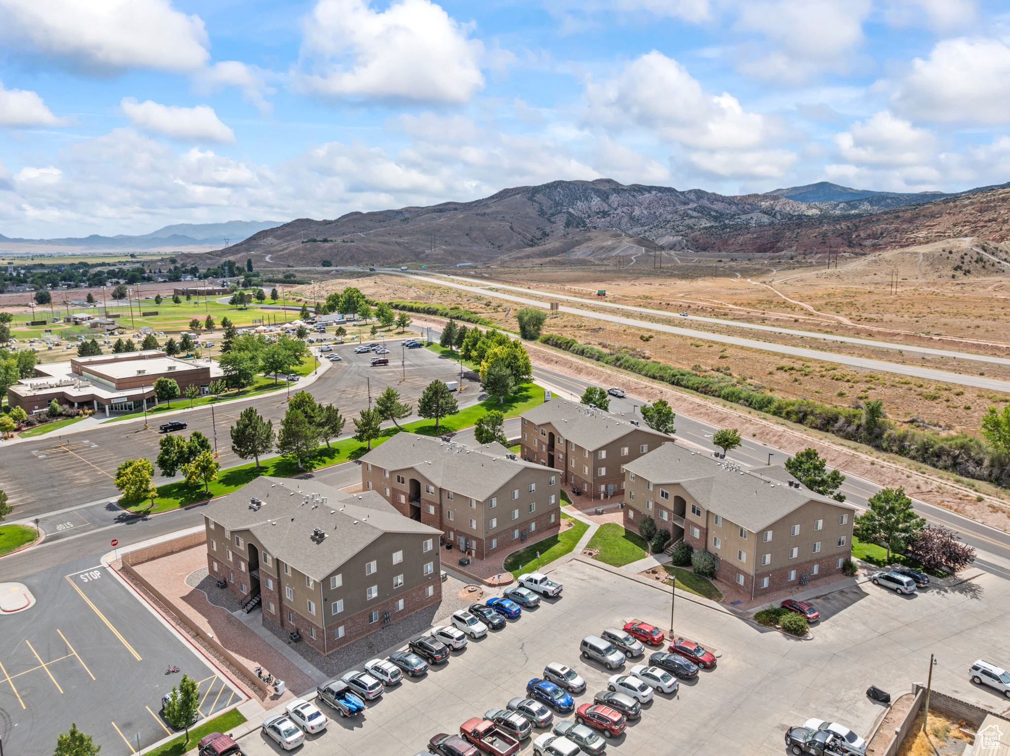 WILLOW CREEK - Residential