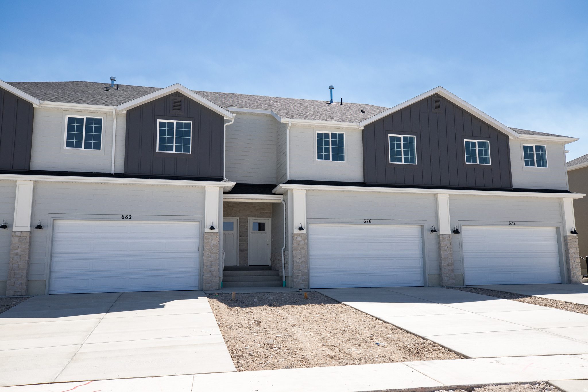 INTEREST RATES STARTING AS LOW AS 3.99% with our preferred lender or $20,000 INCENTIVE TOWARDS CLOSING COSTS, RATE BUYDOWN, OR PRICE REDUCTION REGARDLESS OF LENDER! Must-See New Salem Fields Community! Move-in ready! This beautiful home built by Flagship Homes features 3 bedrooms + LOFT, 2.5 bathrooms, quartz countertops, full landscaping, 2 car garage, and fenced backyard. The primary bedroom has a vaulted ceiling, large walk-in closet, and dual sinks with a separate tub/shower. With an unfinished basement, this home provides space for storage and room to grow. (If preferred, basement can be finished for an additional charge.) Call for more information or stop by our model home at 495 E 720 N, Salem, UT for a tour. Model home hours: Monday-Saturday 11 AM - 6 PM. Buyers to verify all information. Square footage is from house plans.