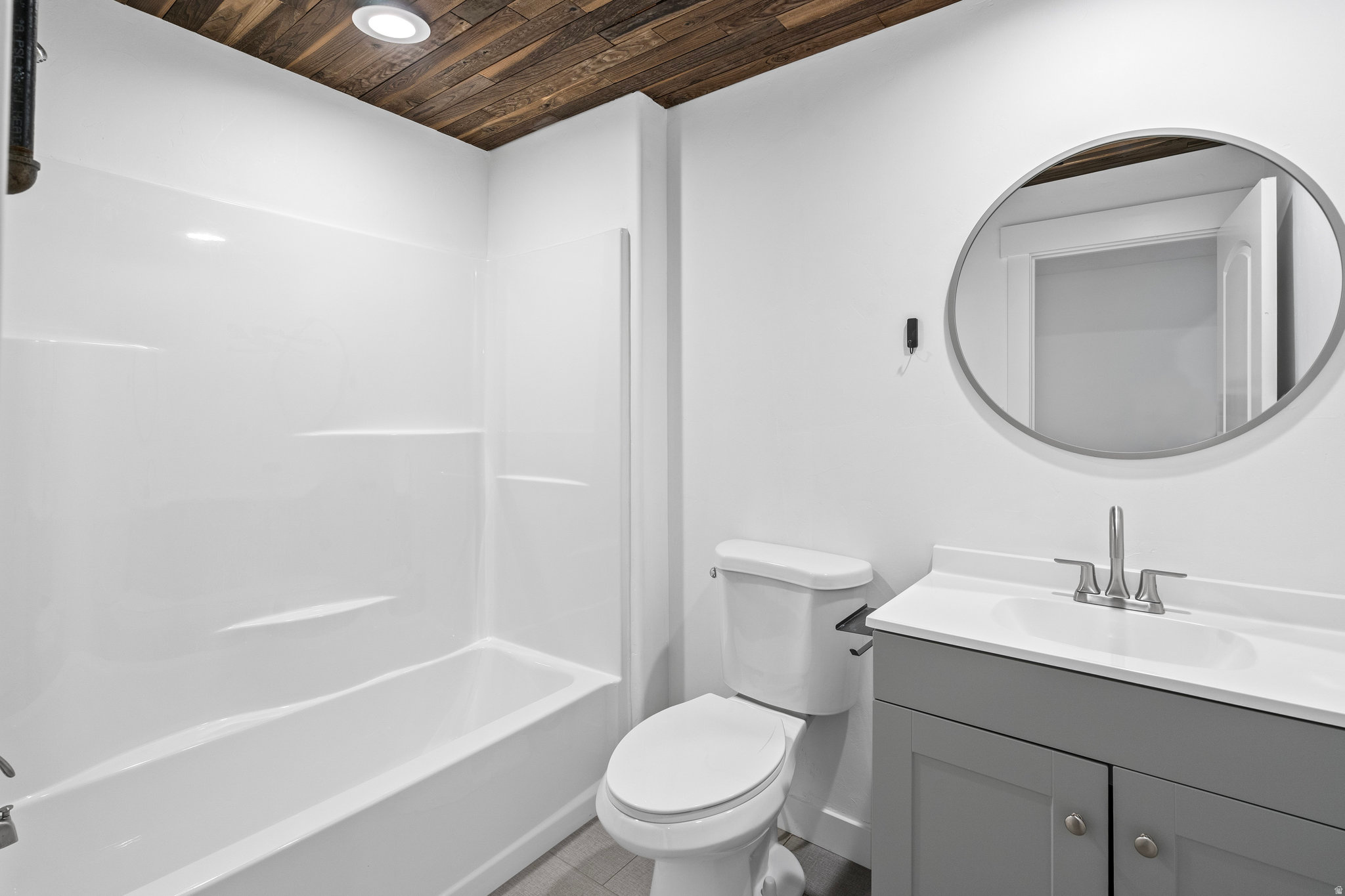 THE CEDARS AT CEDAR - Residential