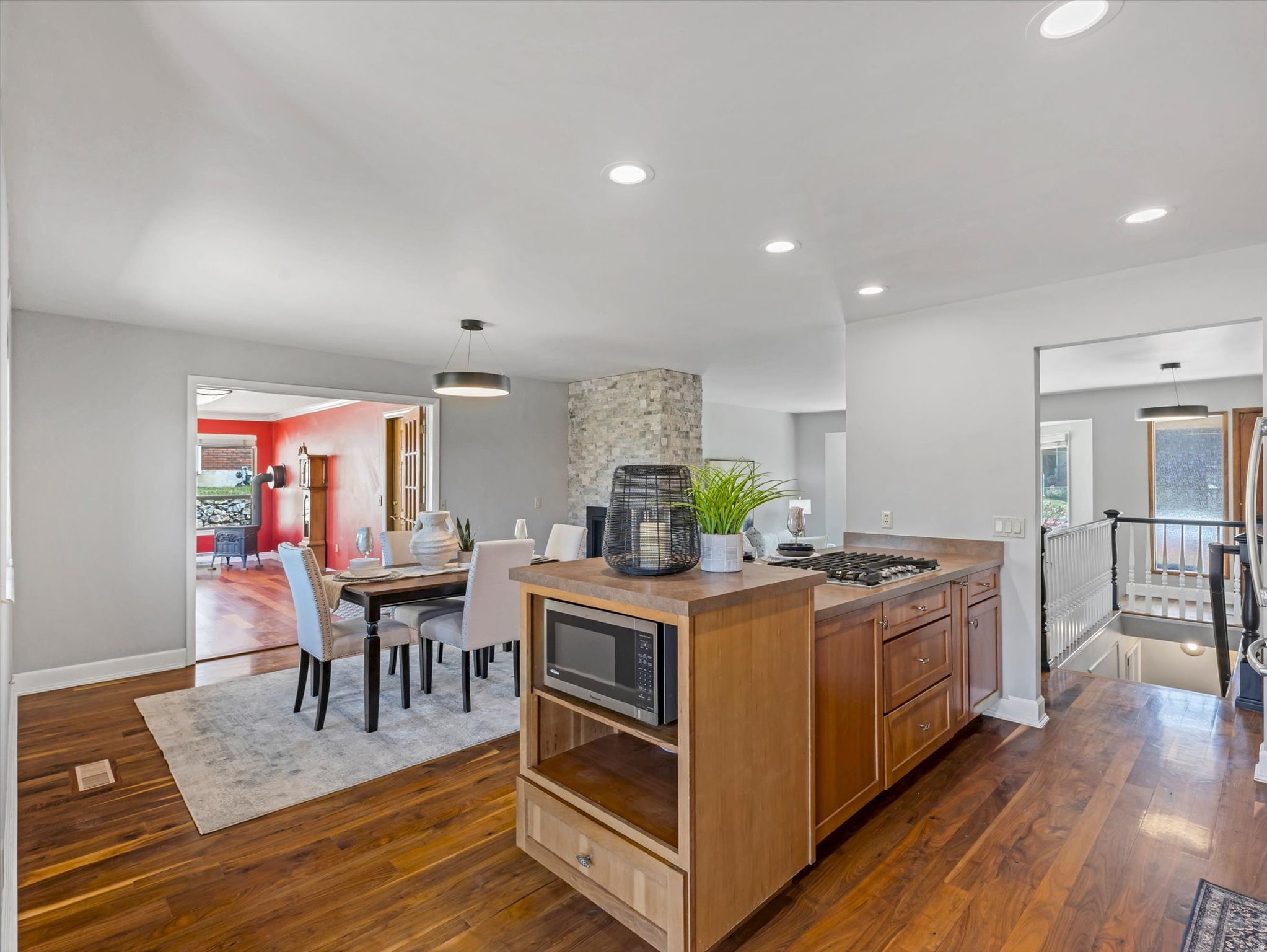 FALCONHURST - Residential