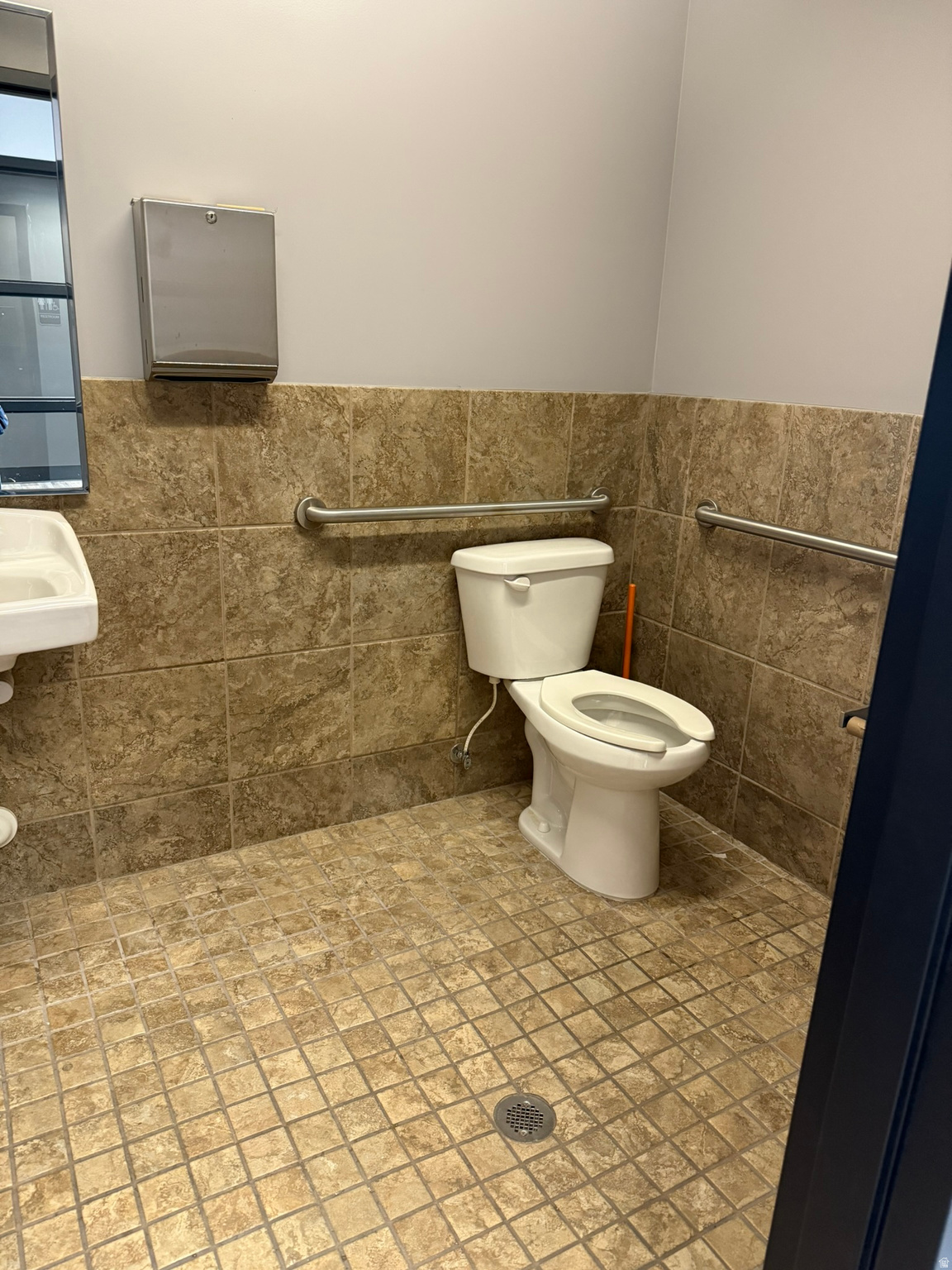 AF9 CONDO - Commercial Lease