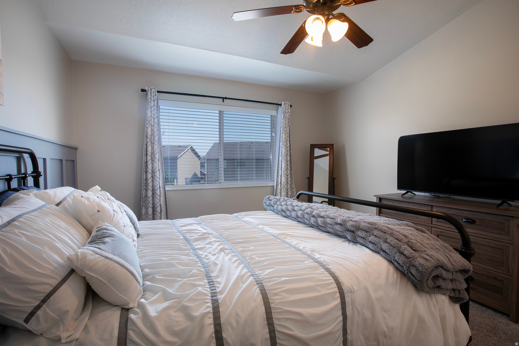 STONEFIELD - Residential