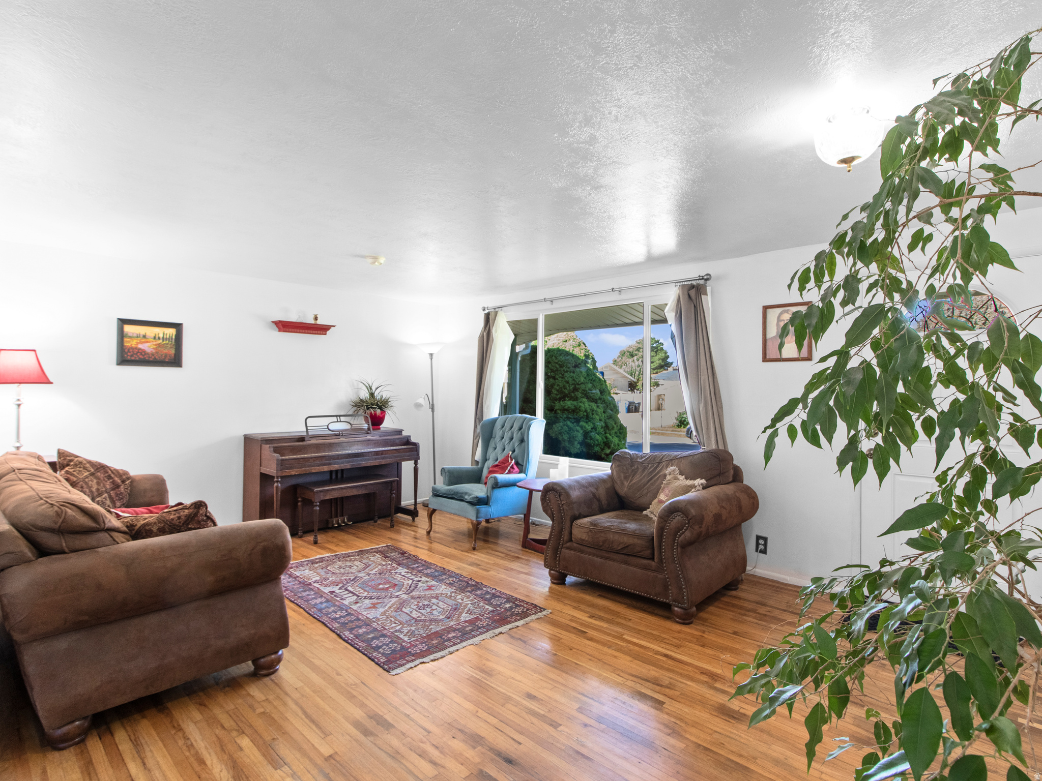 MEADOWBROOK FARMS - Residential