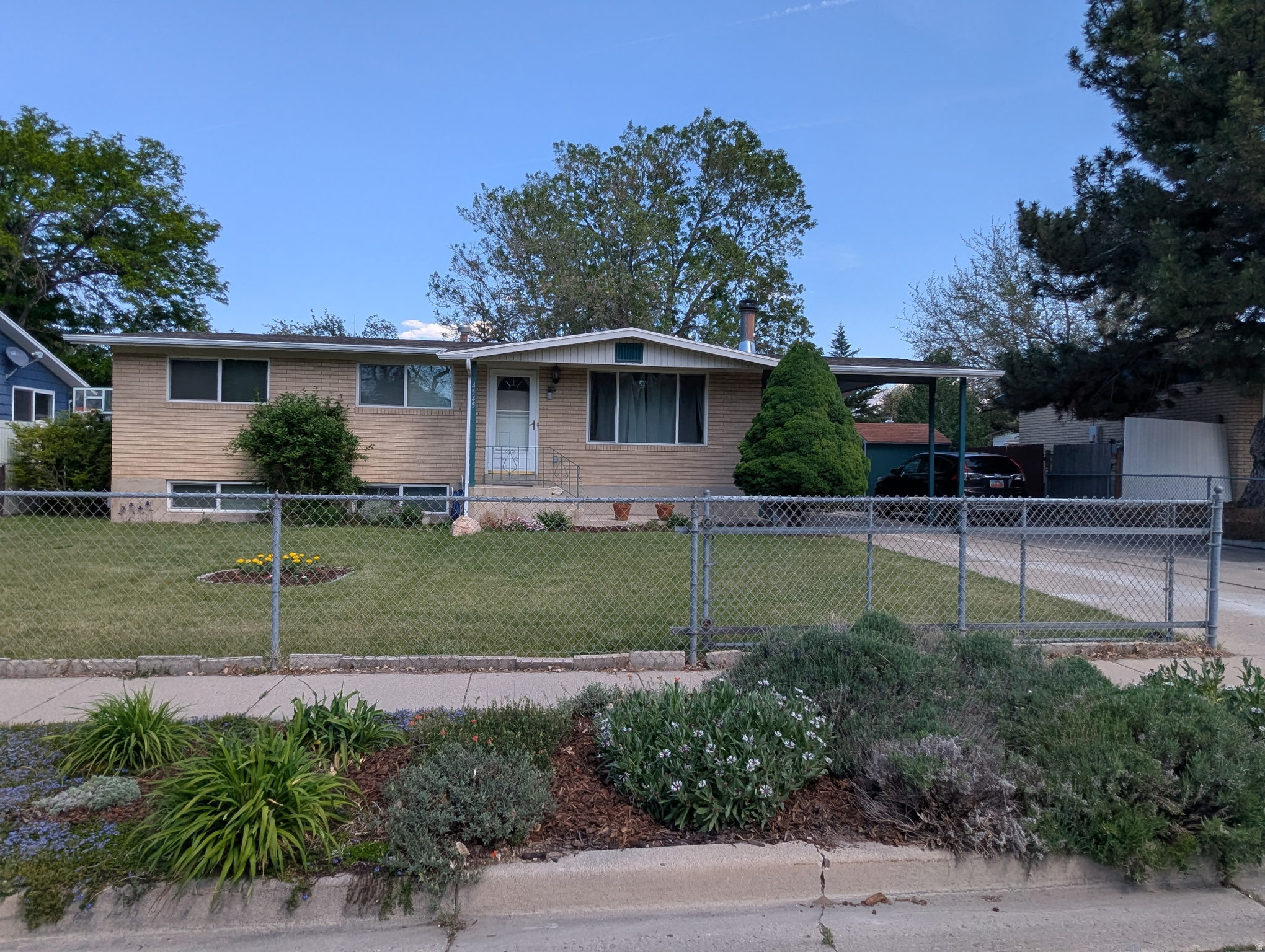 MEADOWBROOK FARMS - Residential