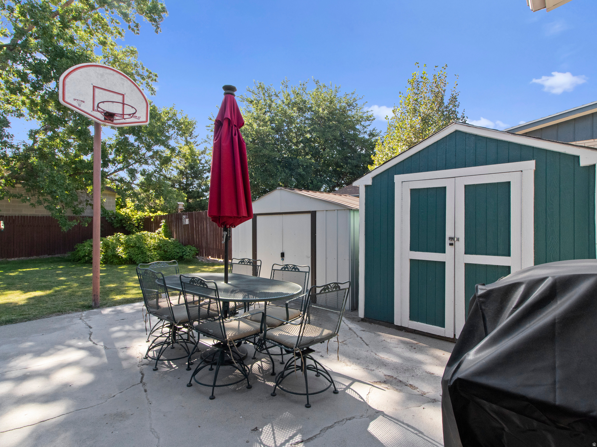 MEADOWBROOK FARMS - Residential